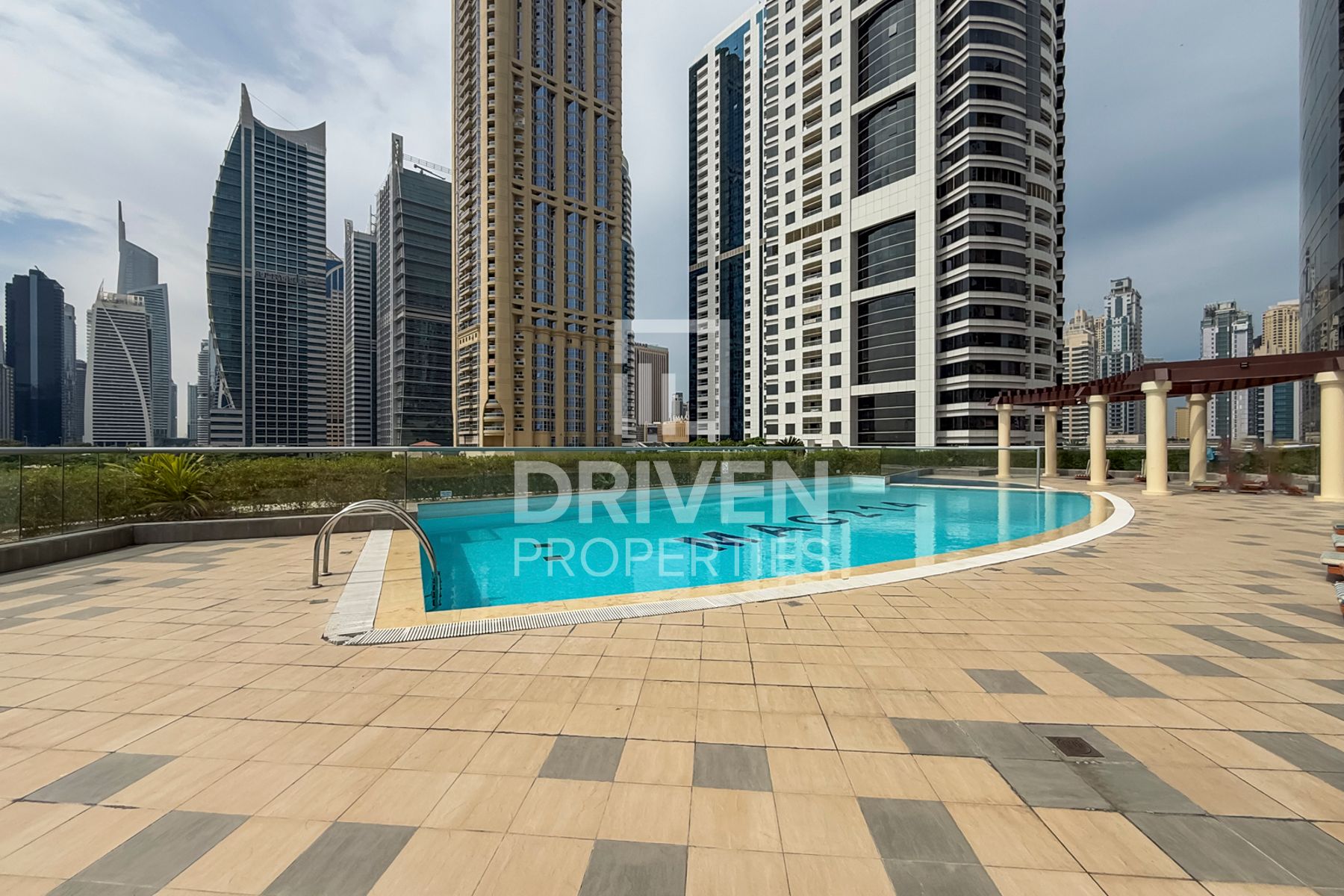 Elegant Upgraded Unit Unique Layout Furnished