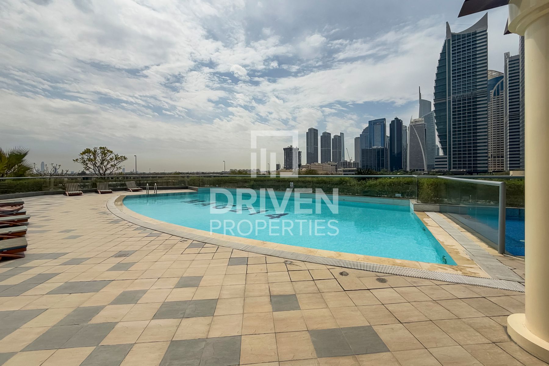 Elegant Upgraded Unit Unique Layout Furnished