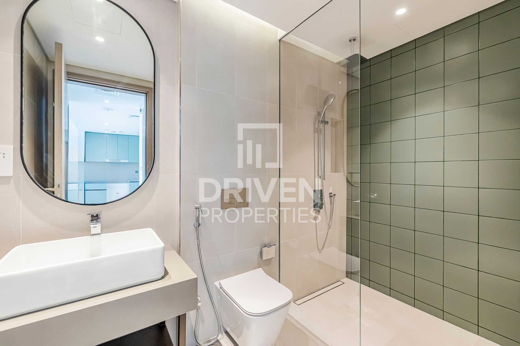 Brand New Boulevard View Great Facilities