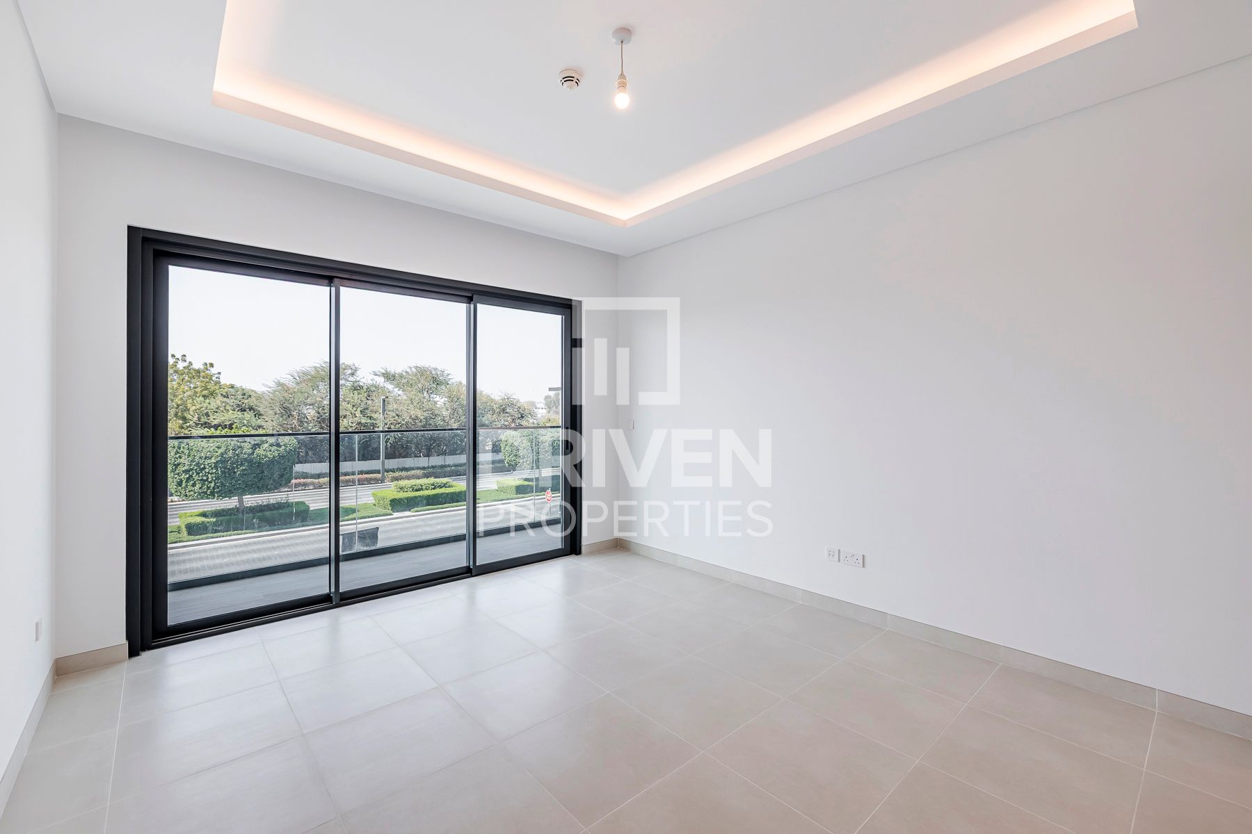 Brand New Boulevard View Great Facilities