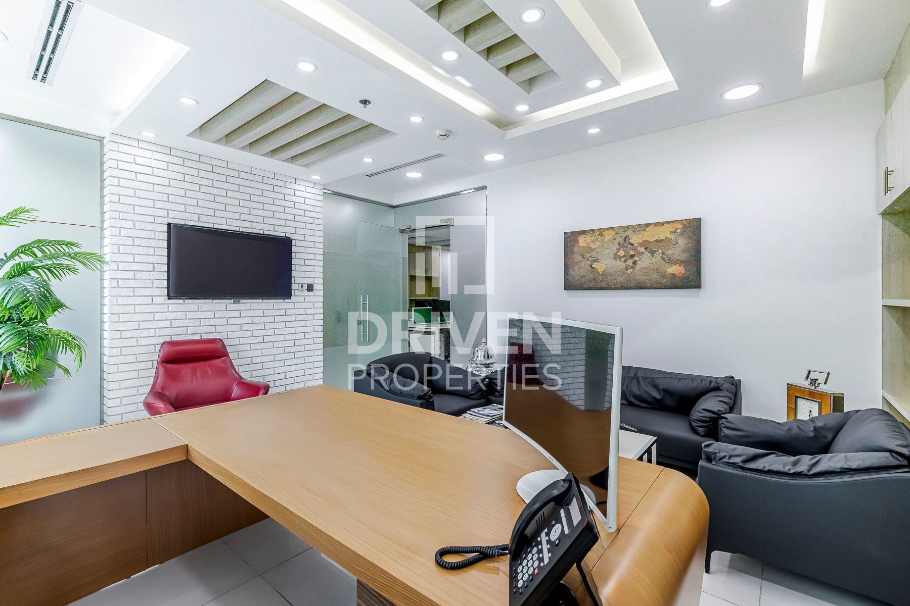 Premium Office Fully Furnished Vacant