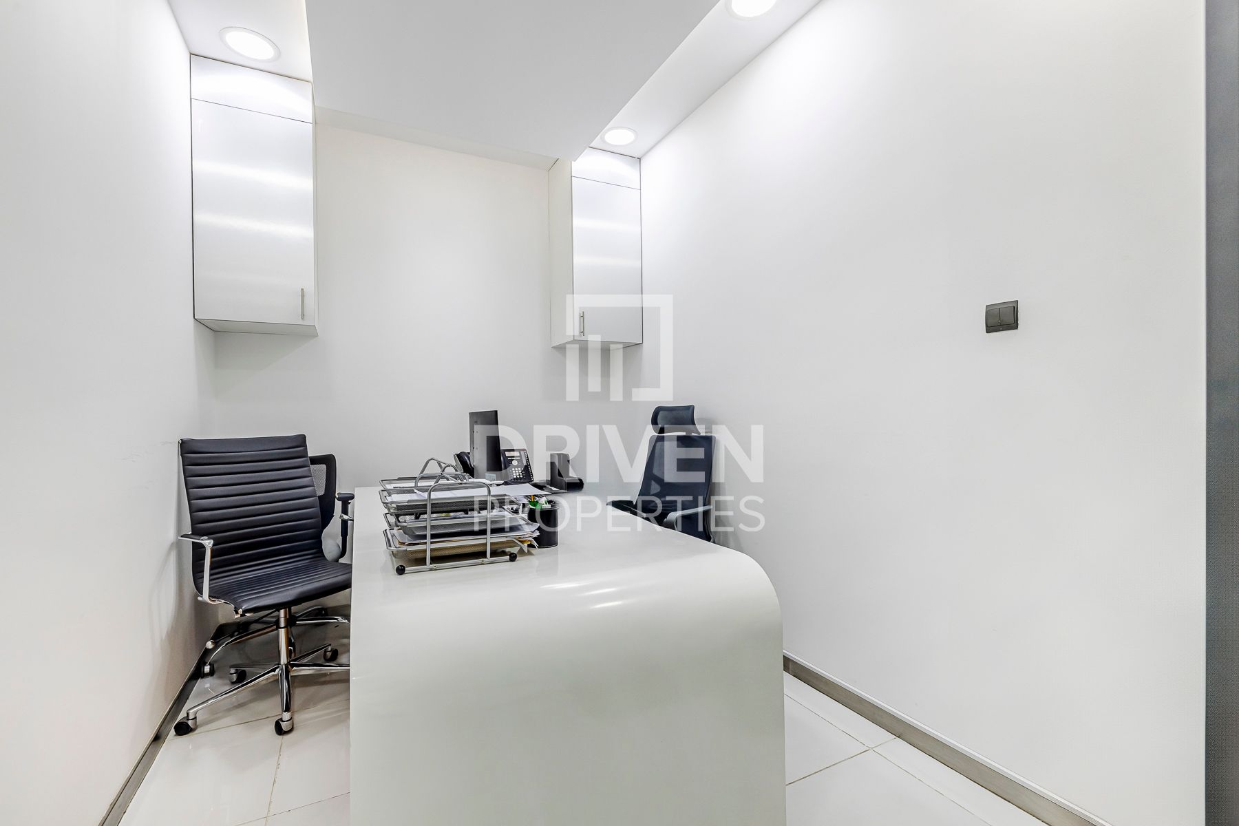 Premium Office Fully Furnished Vacant