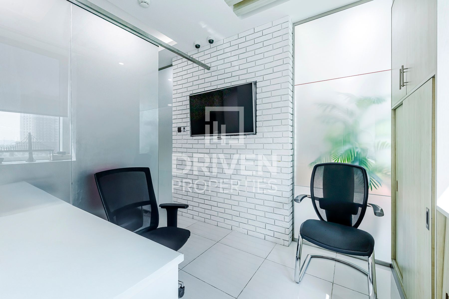 Premium Office Fully Furnished Vacant
