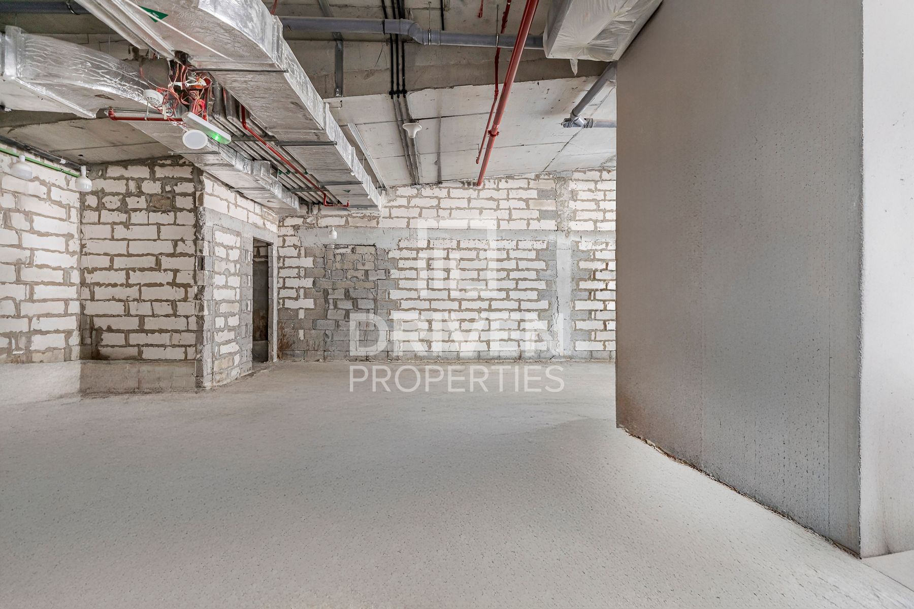 Strategic Location Vacant Best Price