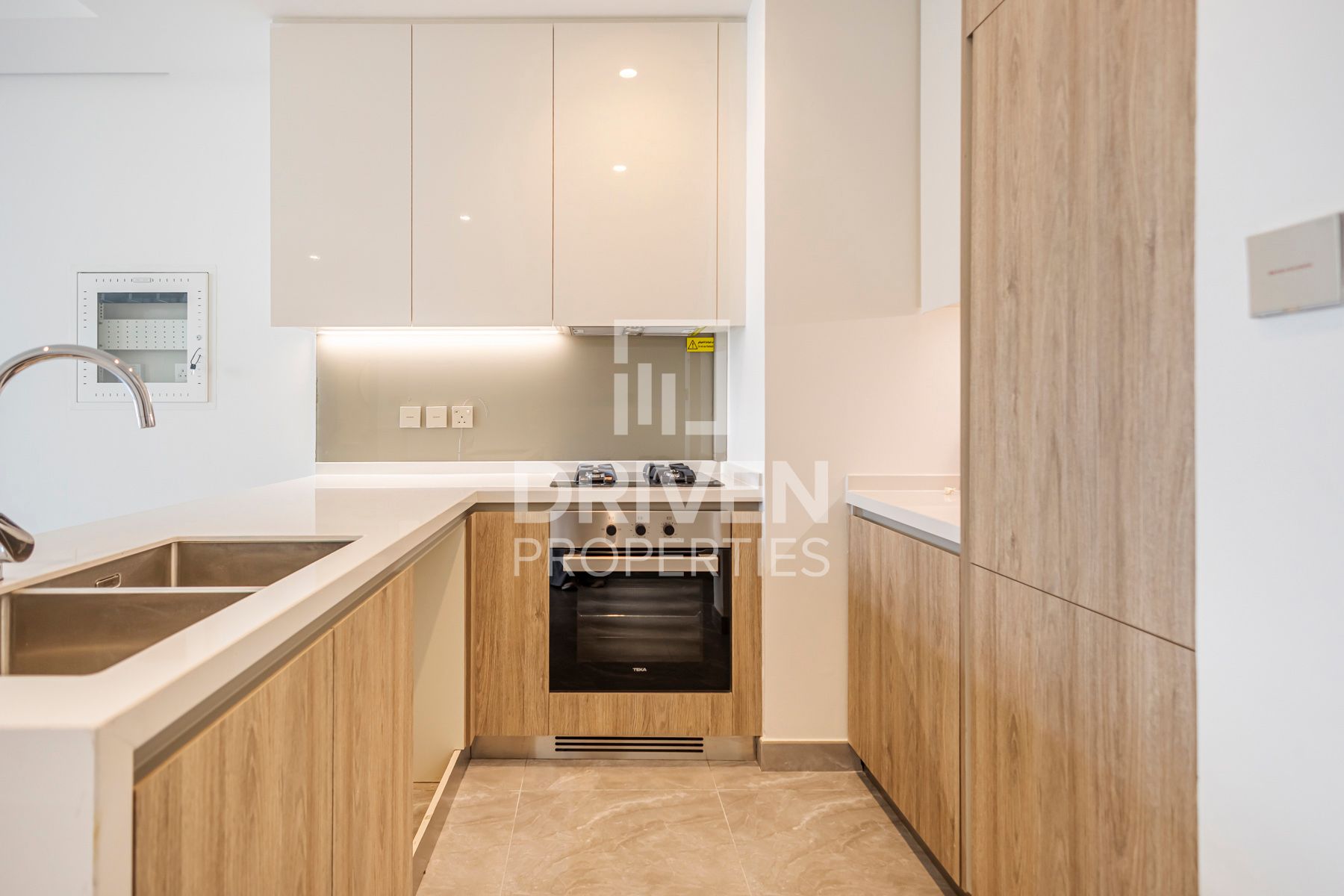 Brand New Unit High Floor Canal View