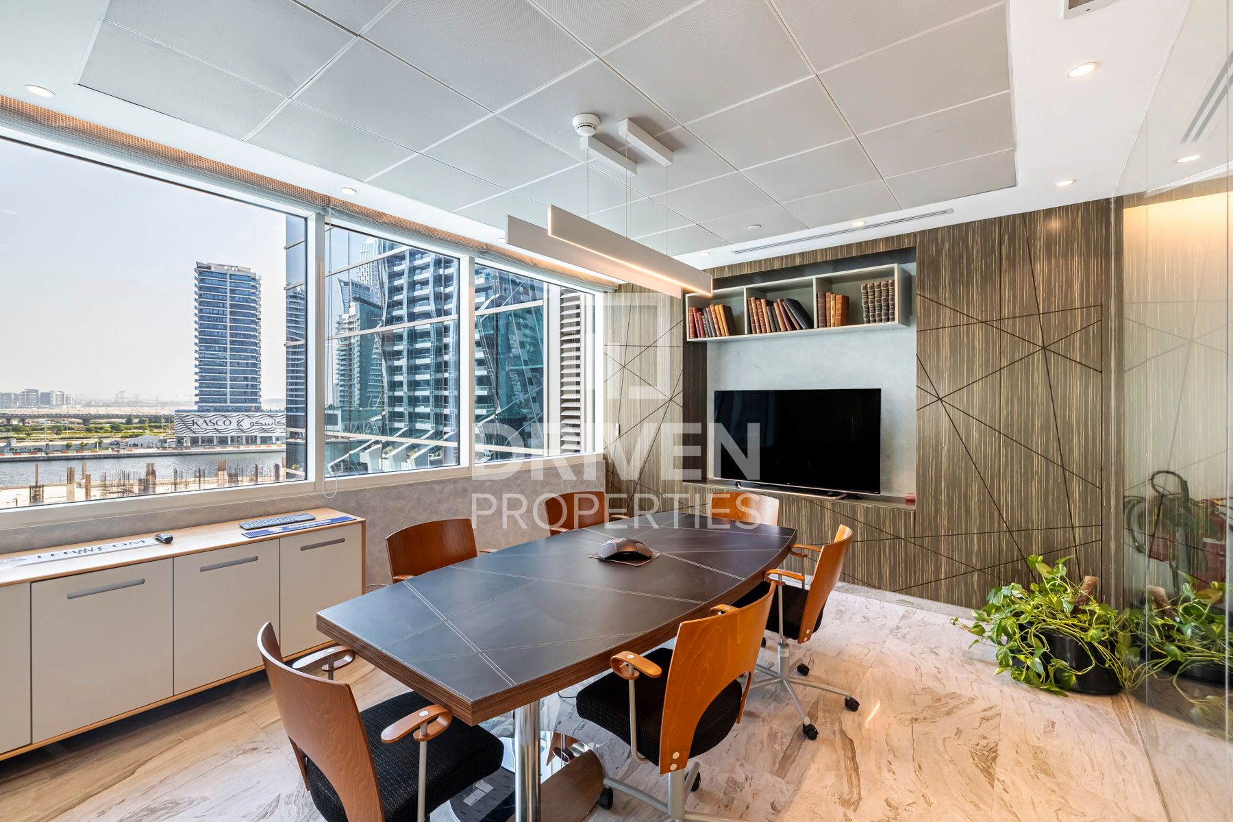 Fully Furnished Prime Location Vacant Now