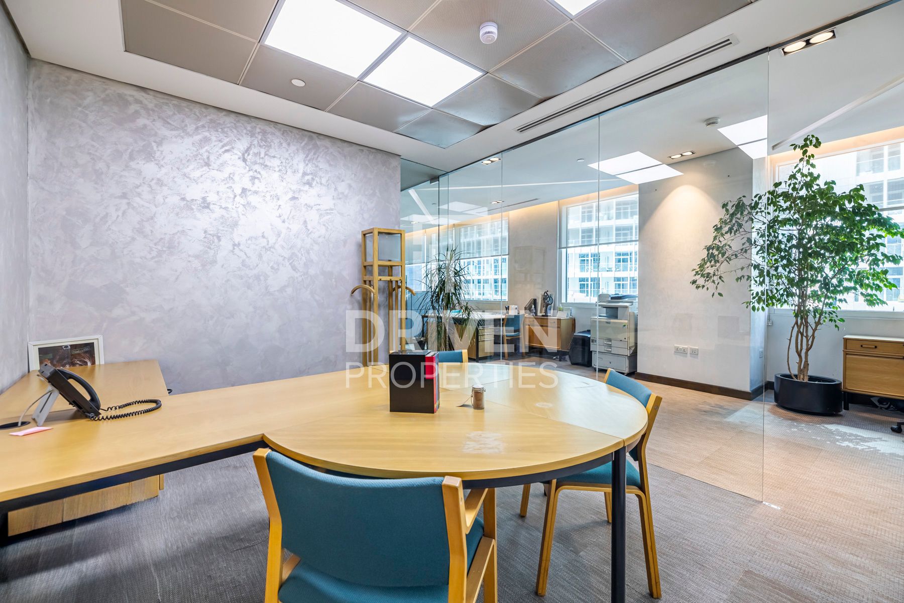 Fully Furnished Prime Location Vacant Now