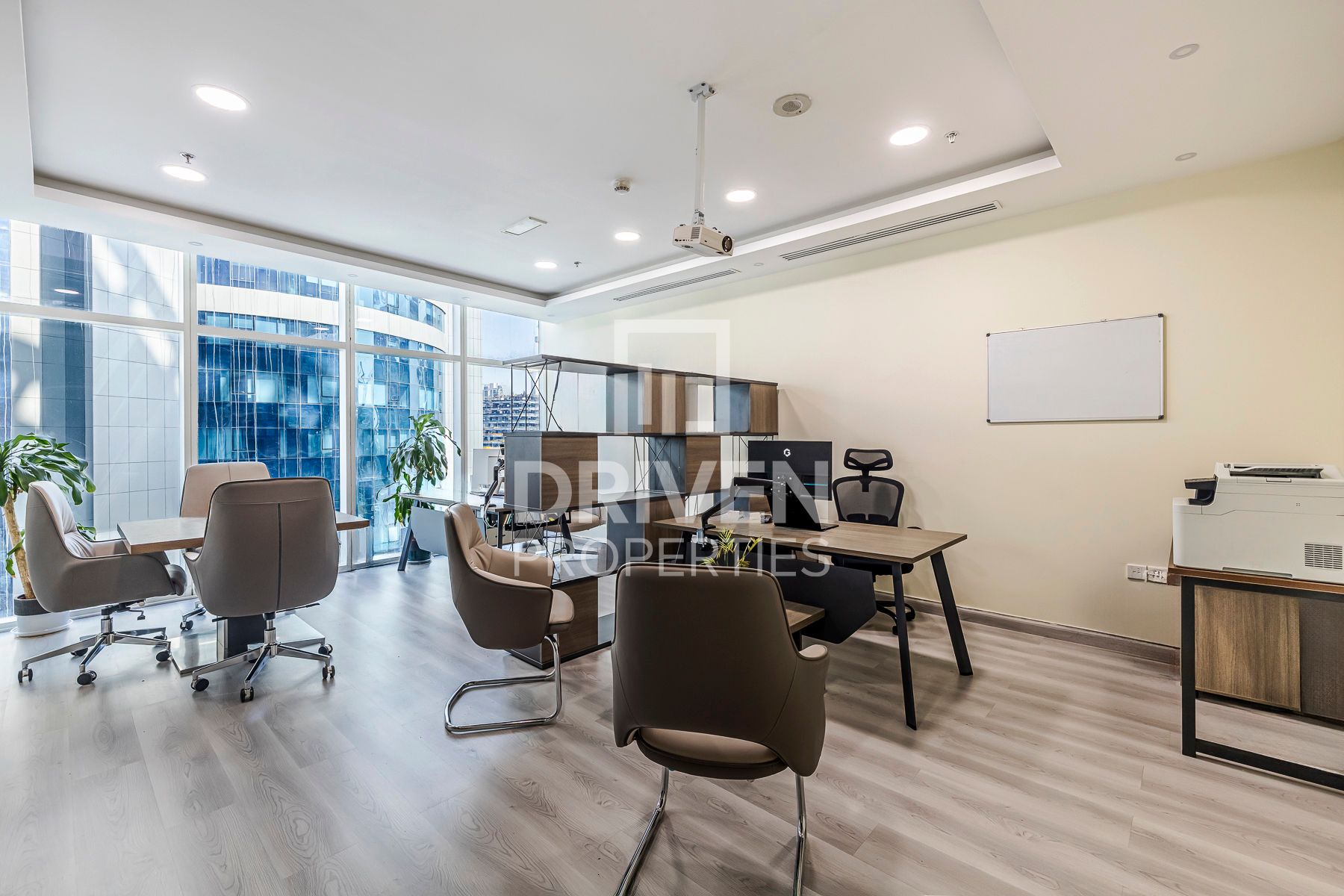 Prime Location Near Metro Vacant Soon