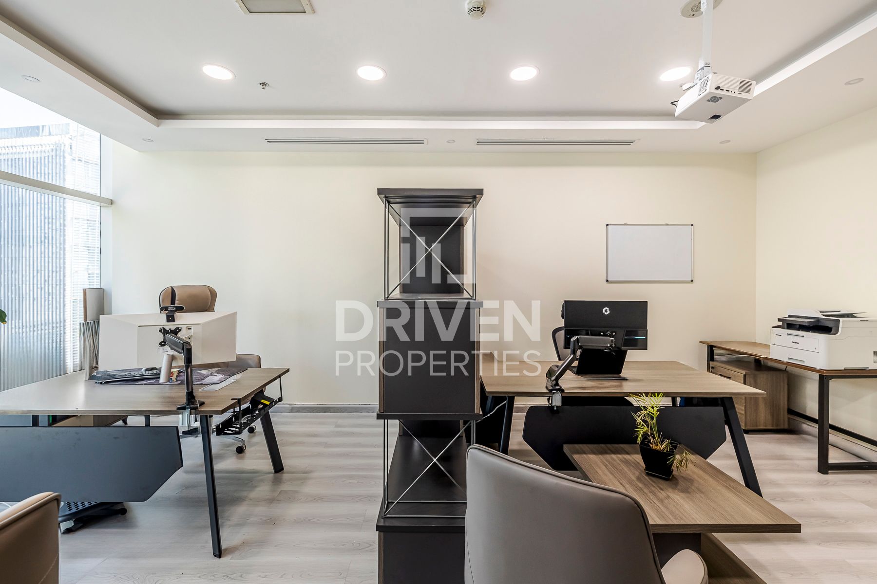 Prime Location Near Metro Vacant Soon