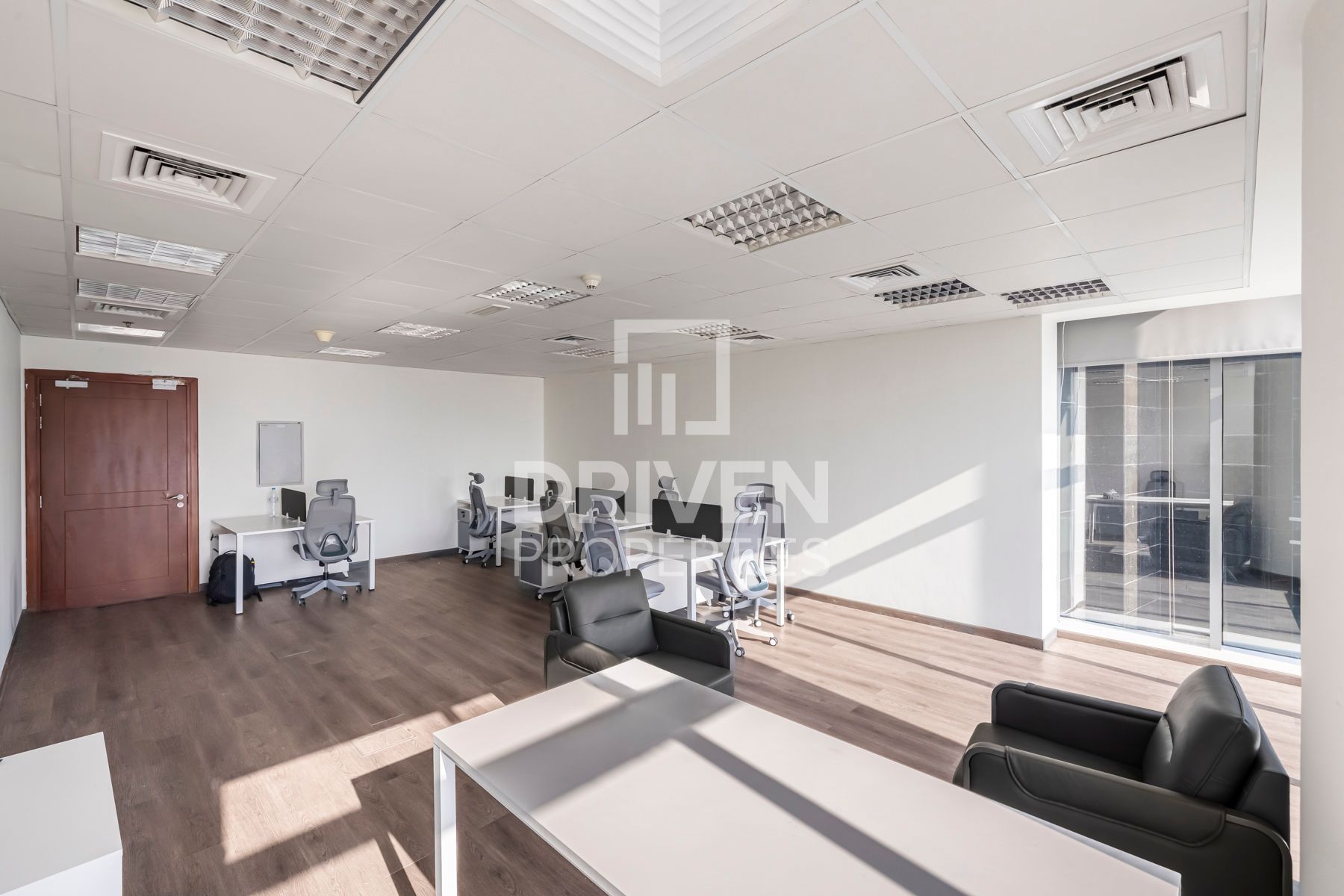 Furnished Office Prime Location Vacant