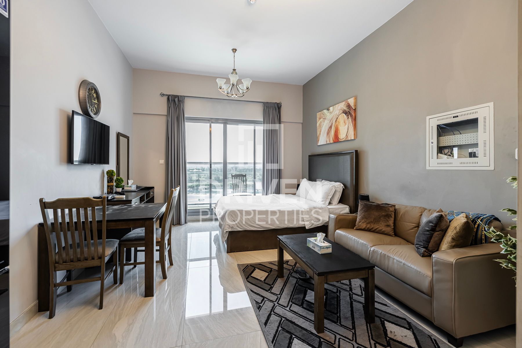 Cozy Studio Great Location Fully Furnished