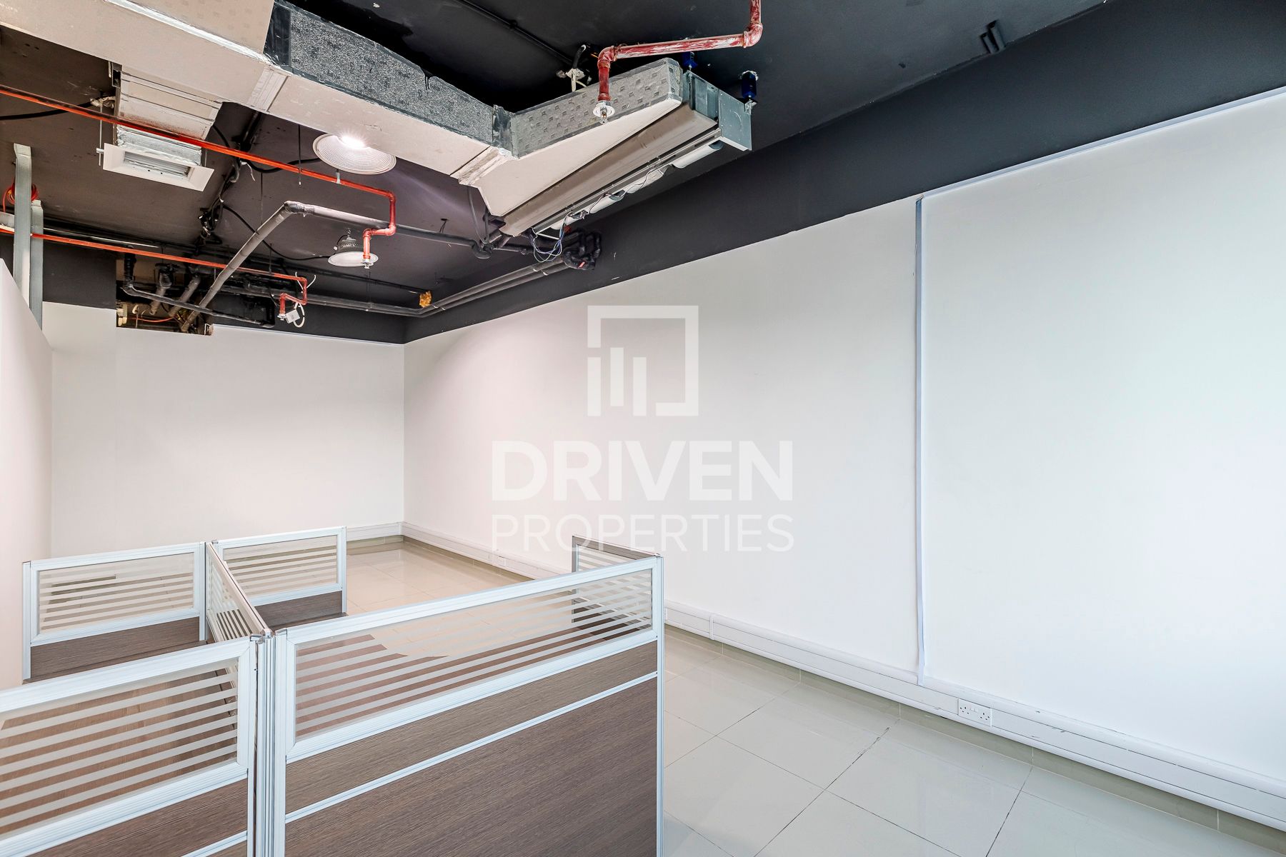 Fully Fitted Convenient Location Vacant