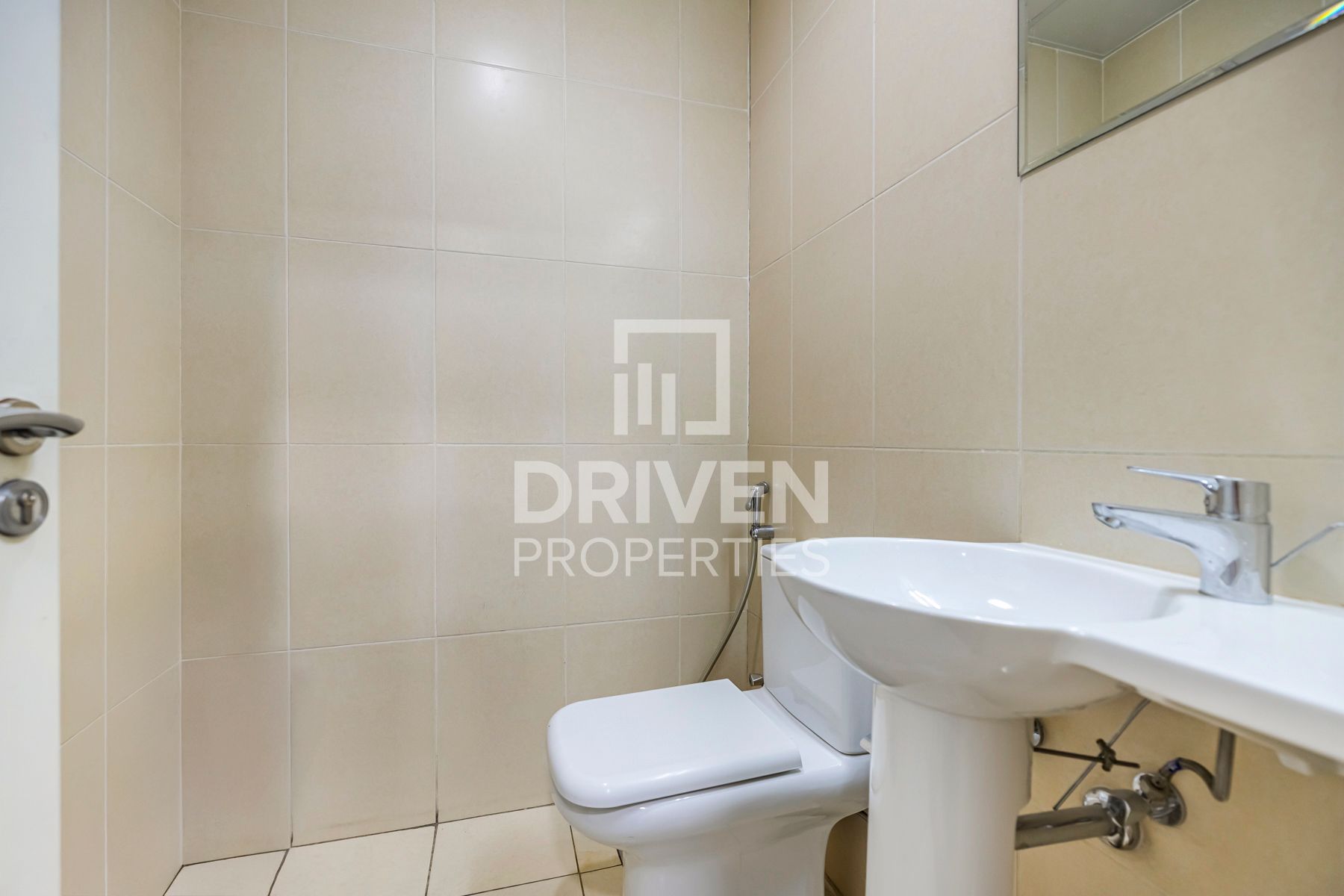 Turnkey Office Great Location Easy Access