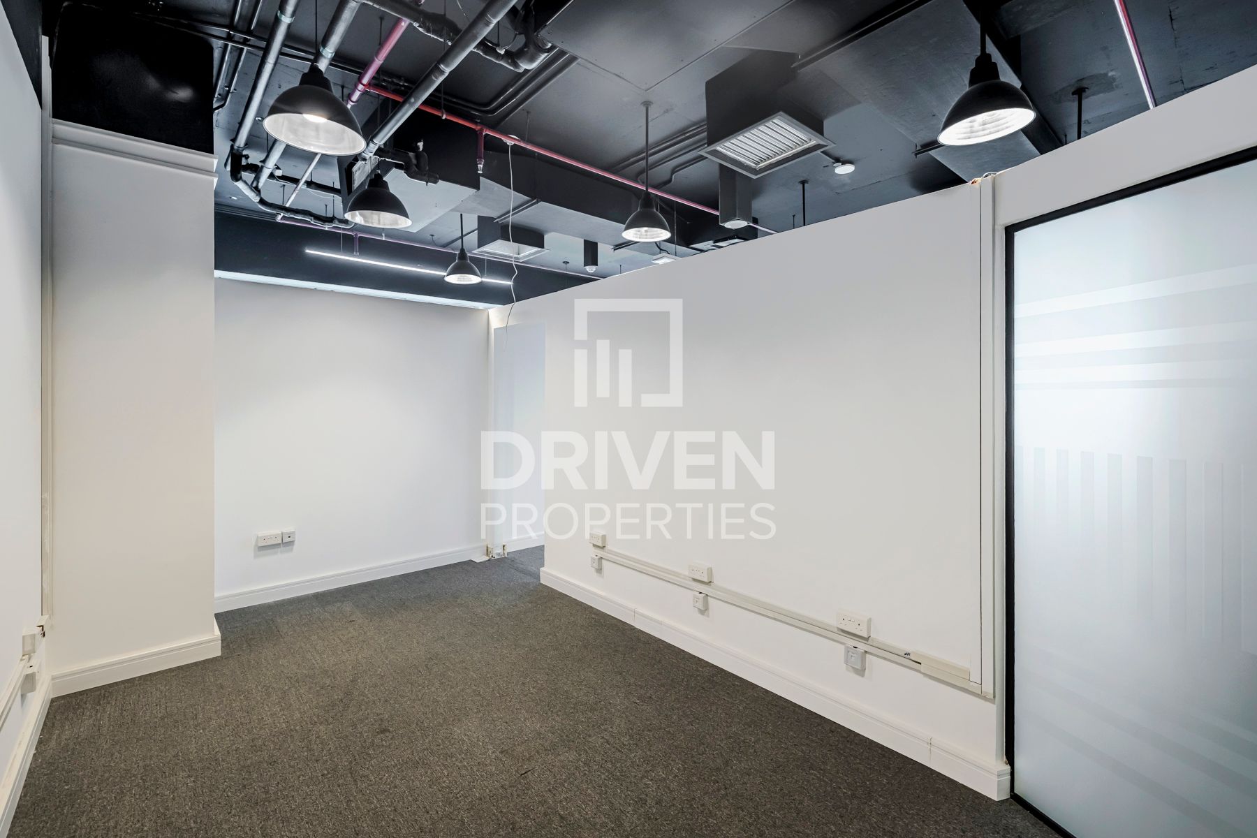 Vacant Fully Fitted Easy Accessibility