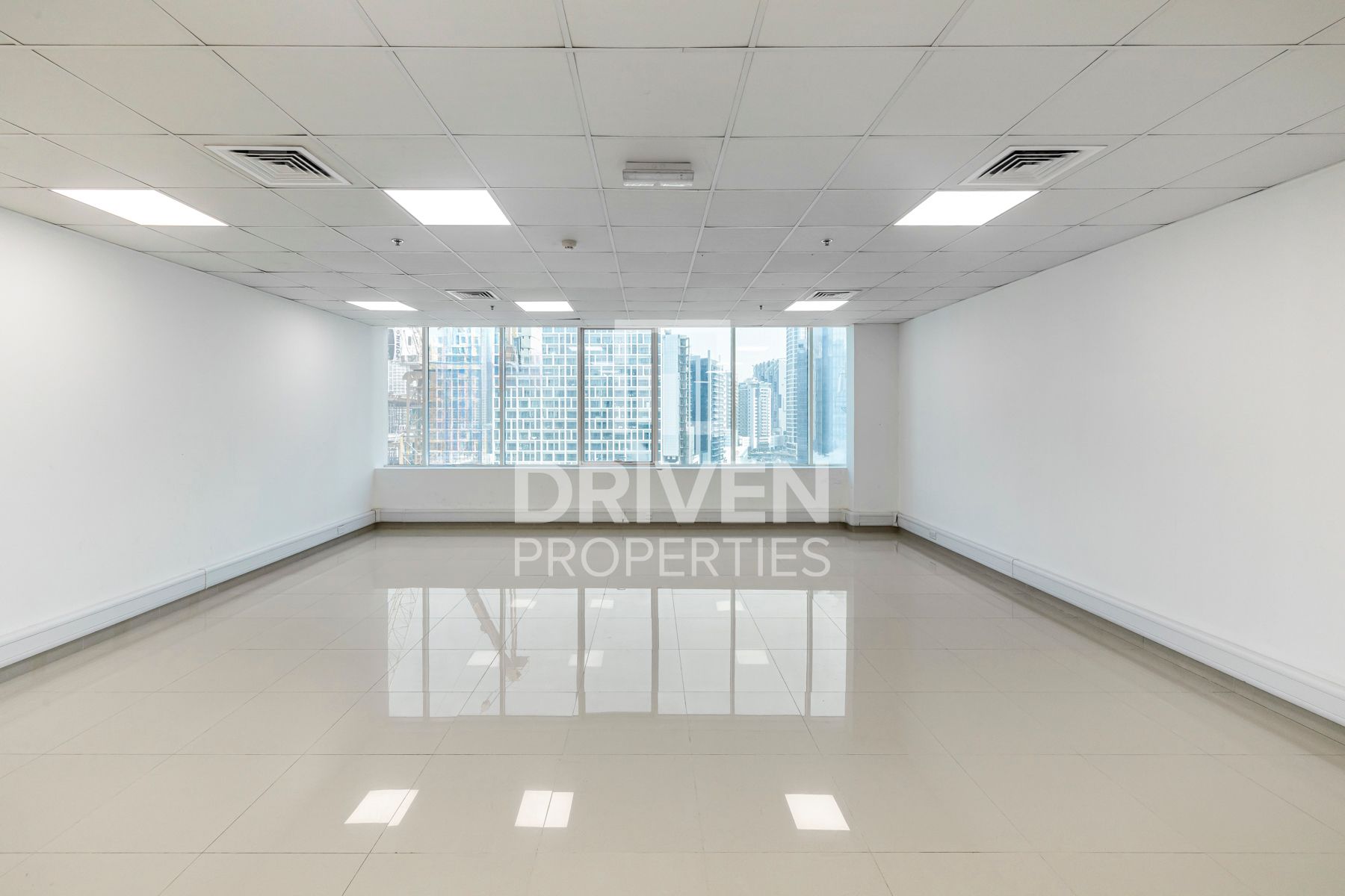 Fully Fitted Office Easy Access to Amenities