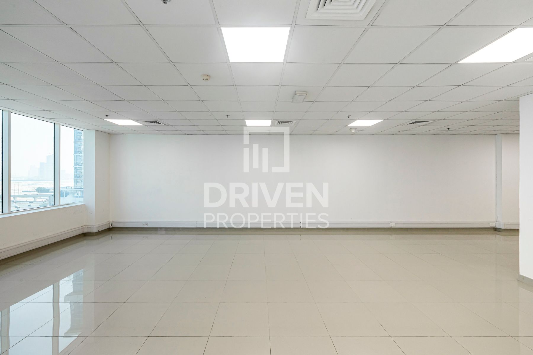 Fully Fitted Office Easy Access to Amenities