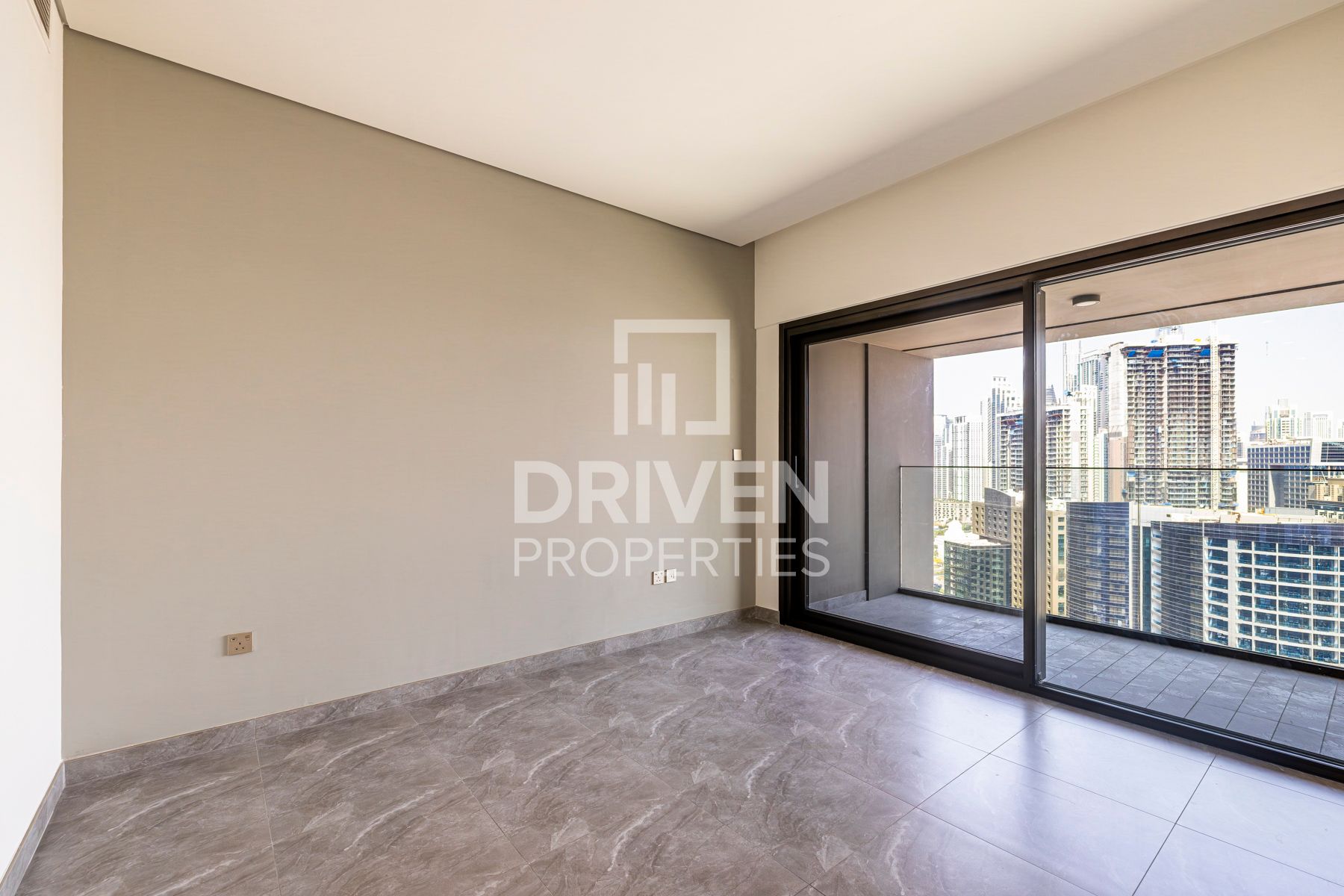 Burj Khalifa and Skyline View High Floor