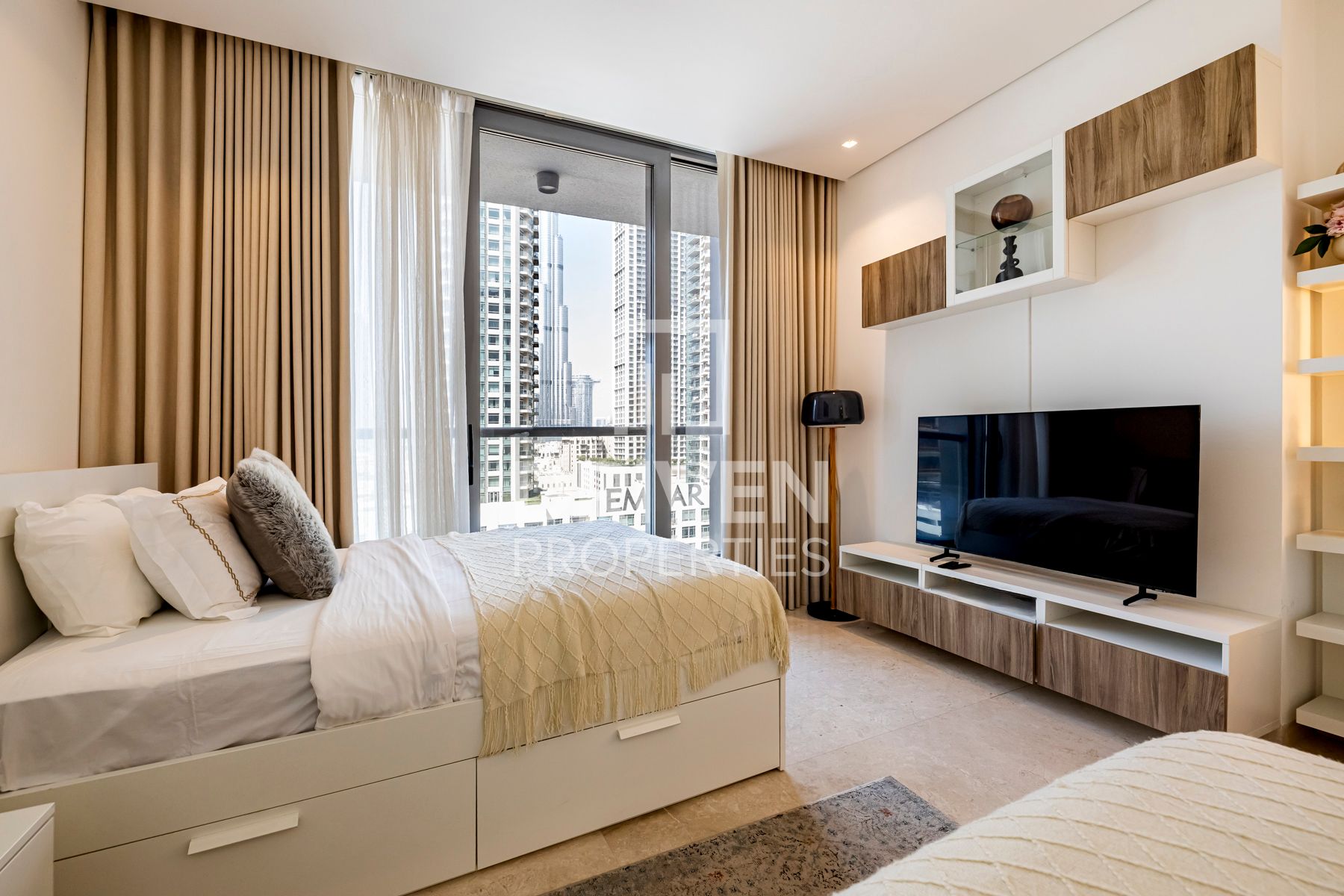 Upgraded Unit and Furnished Prime Location