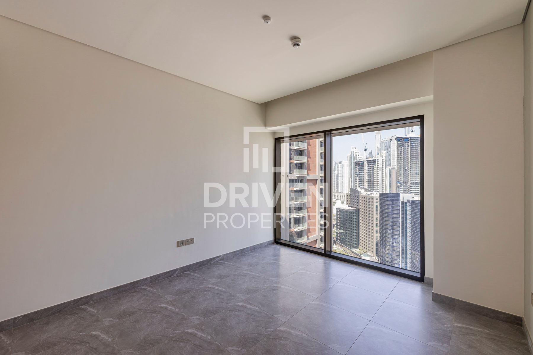 Burj View and High Floor Ready to move in