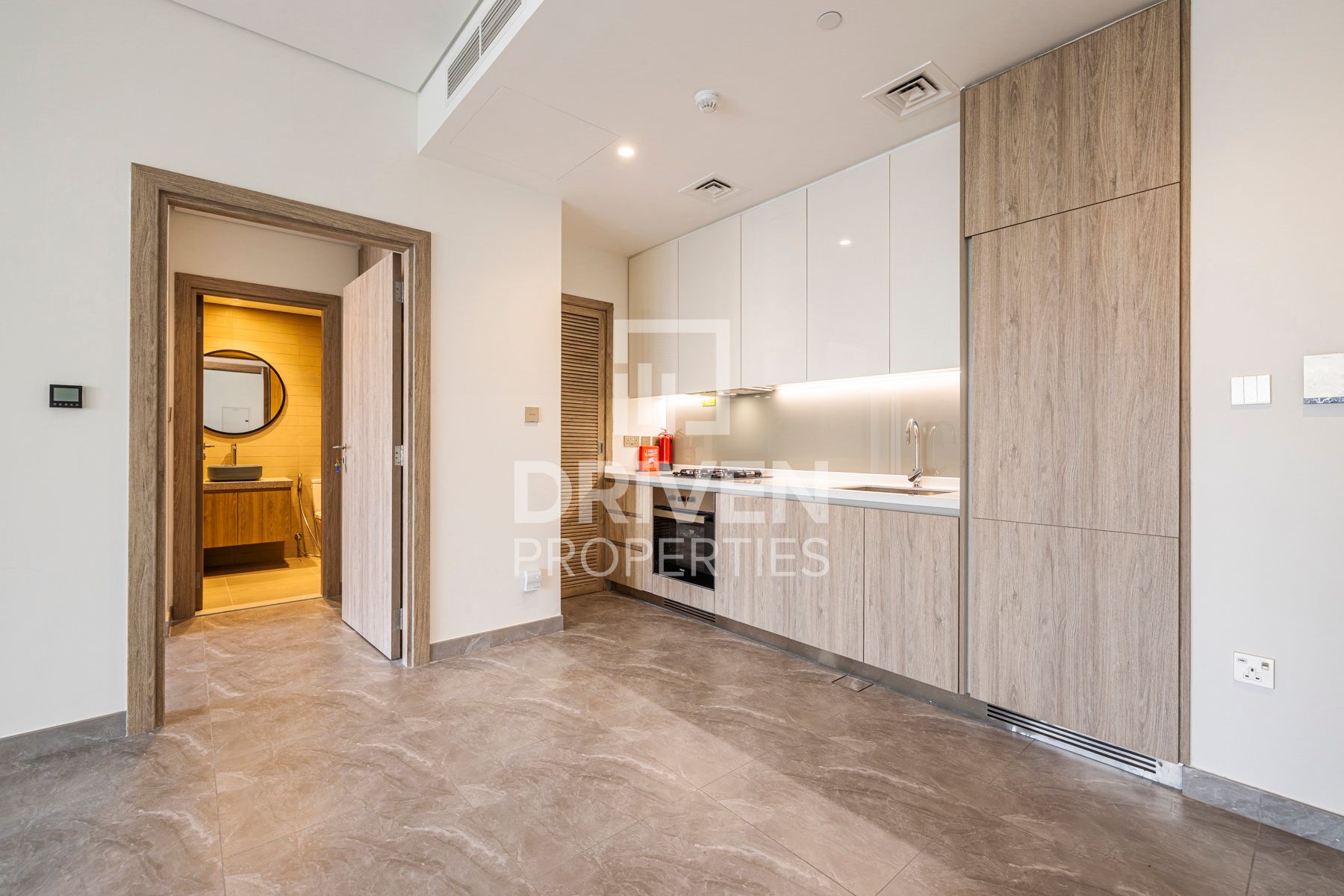 Burj View and High Floor Ready to move in