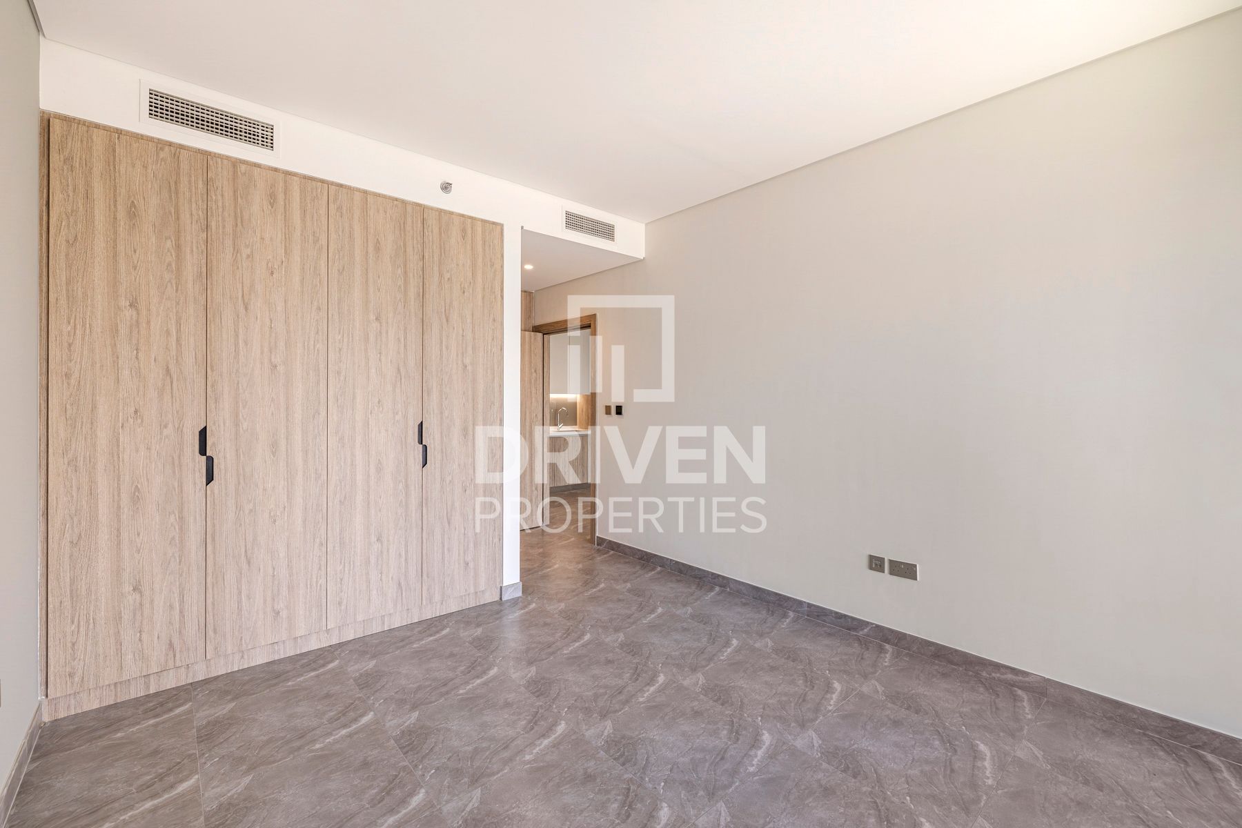 Burj View and High Floor Ready to move in