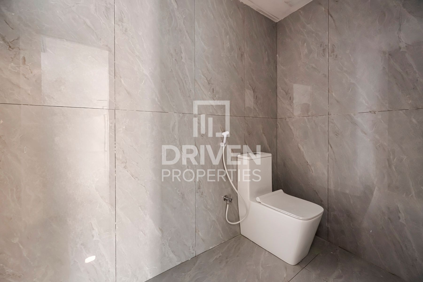 Fitted Grade A Office Stunning Canal View