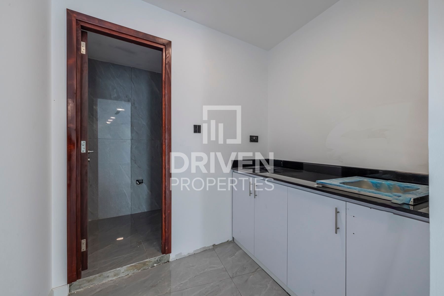 Fitted Grade A Office Stunning Canal View