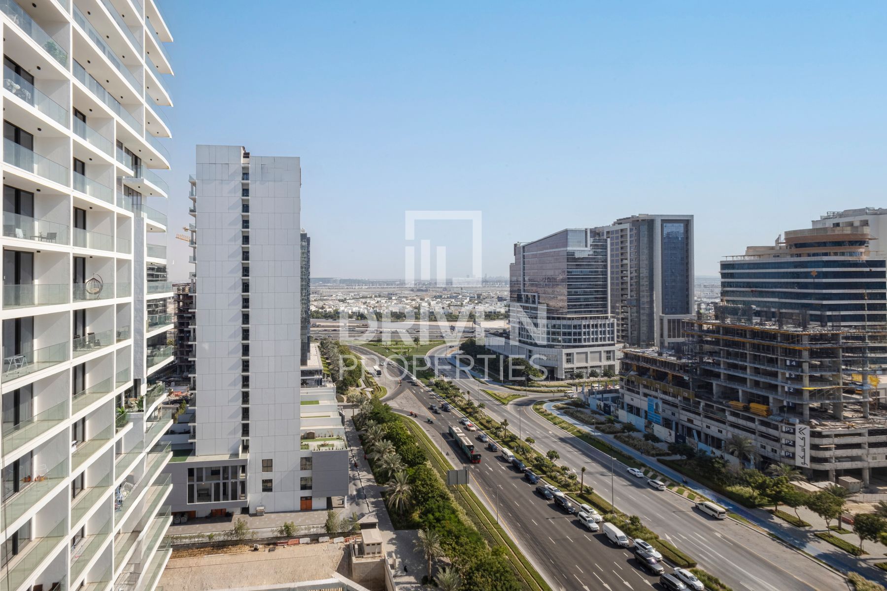 Furnished Unit High Floor Ready to move in