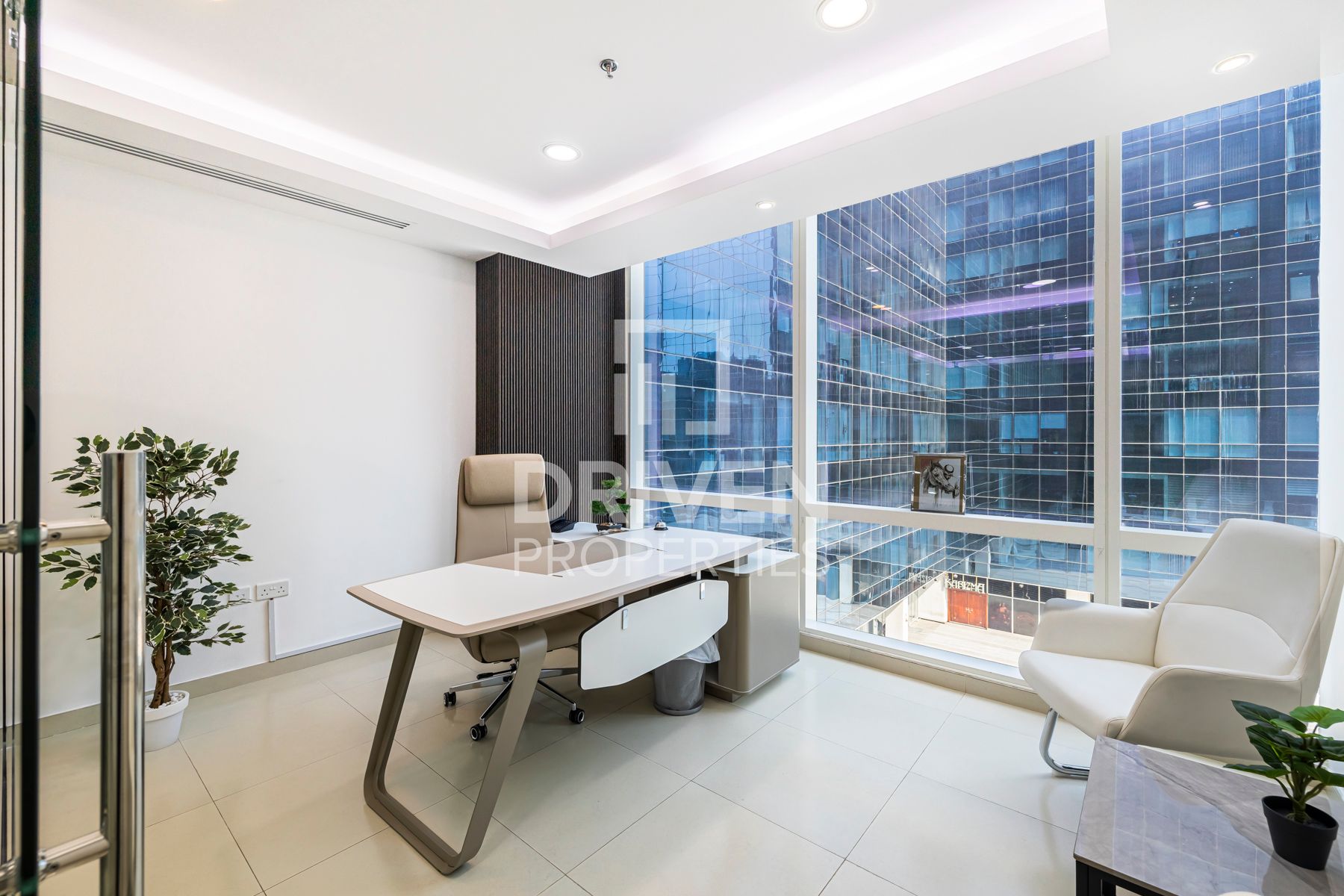 Fully Furnished Heart of Business Bay Vacant