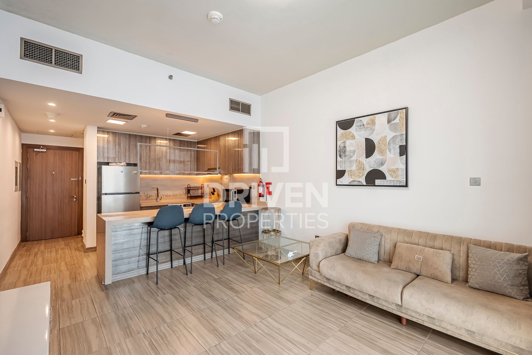 Ready to move in High Floor Furnished