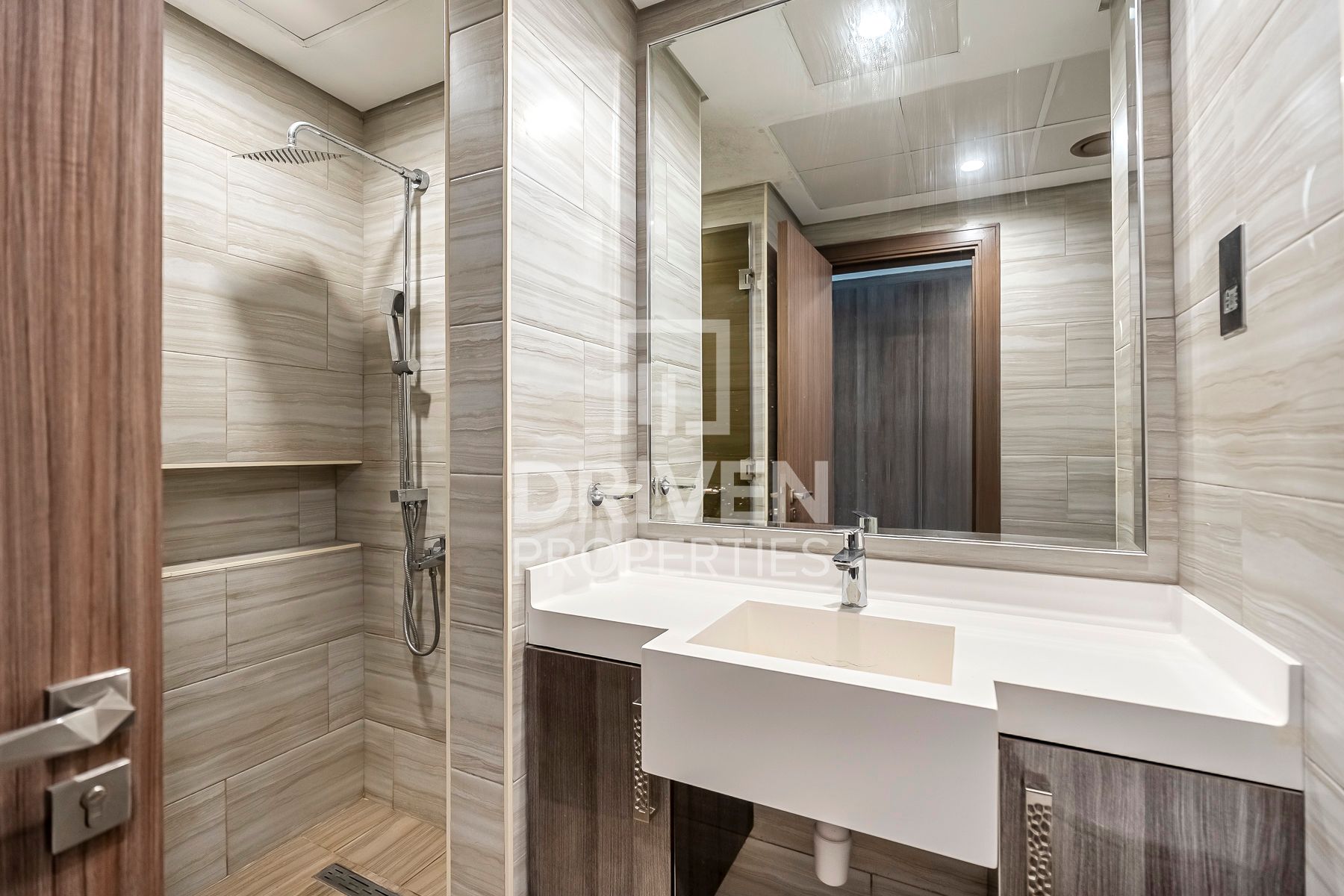 Ready to move in High Floor Furnished