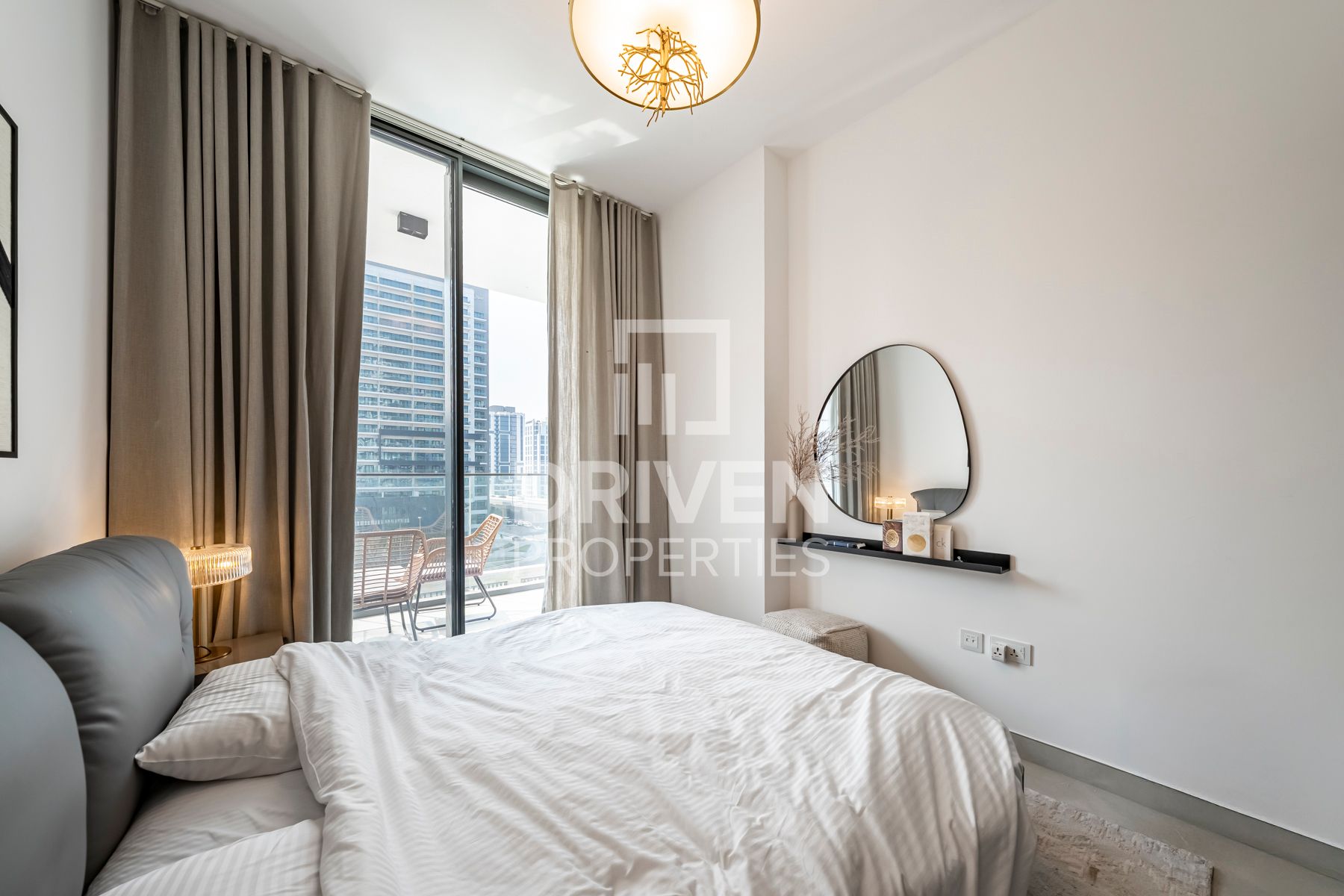 Amazing Pool View Brand New Chiller Free