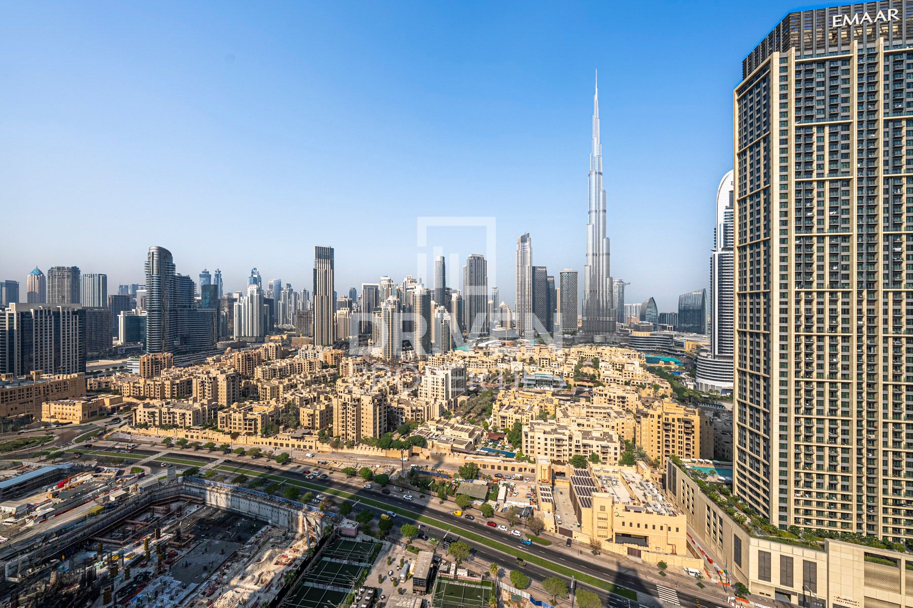 Modern Interiors Upgraded Unit Fully Furnished