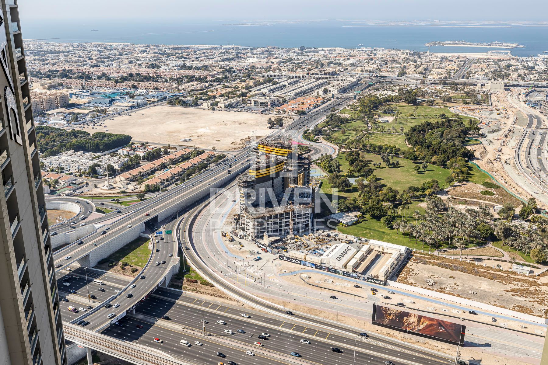 Modern Layout Elegant Unit Prime Location