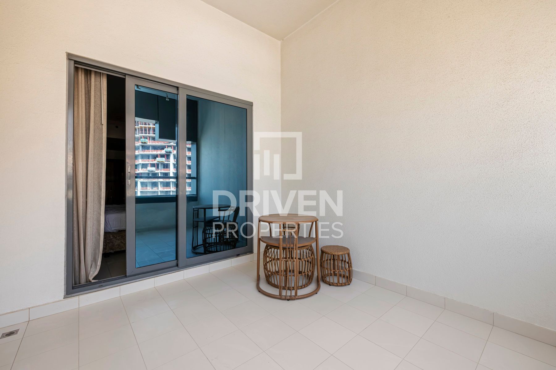 Fully Furnished Bright Studio with Balcony