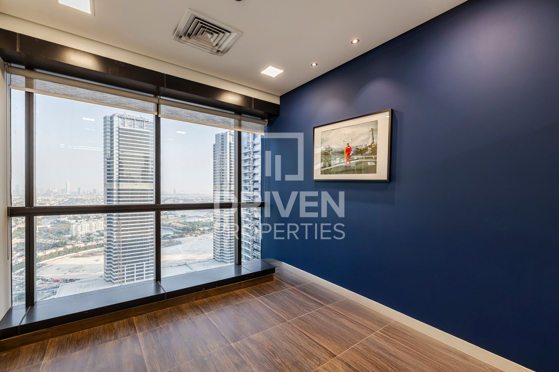 Prime Fitted Office Balcony Vacant Nov