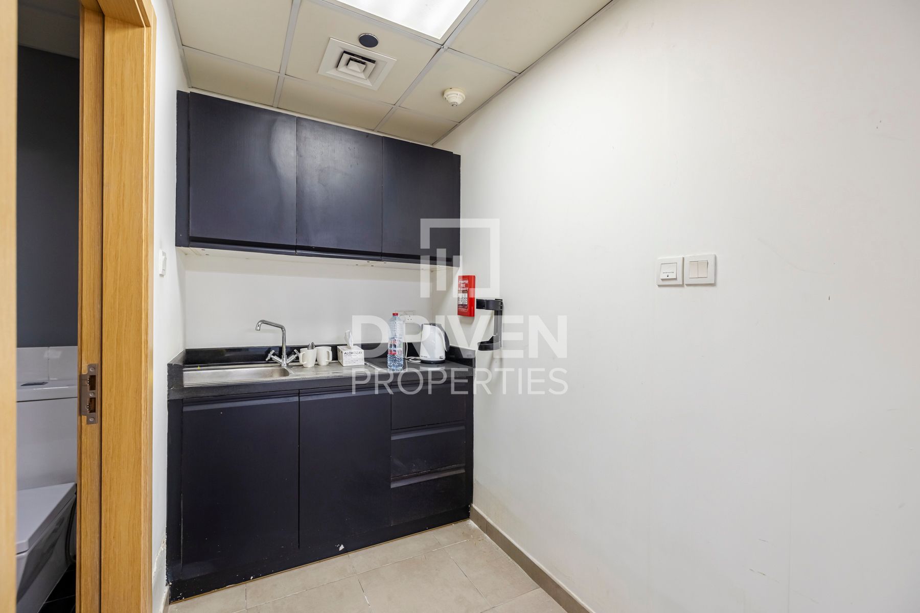 Prime Fitted Office Balcony Vacant Nov