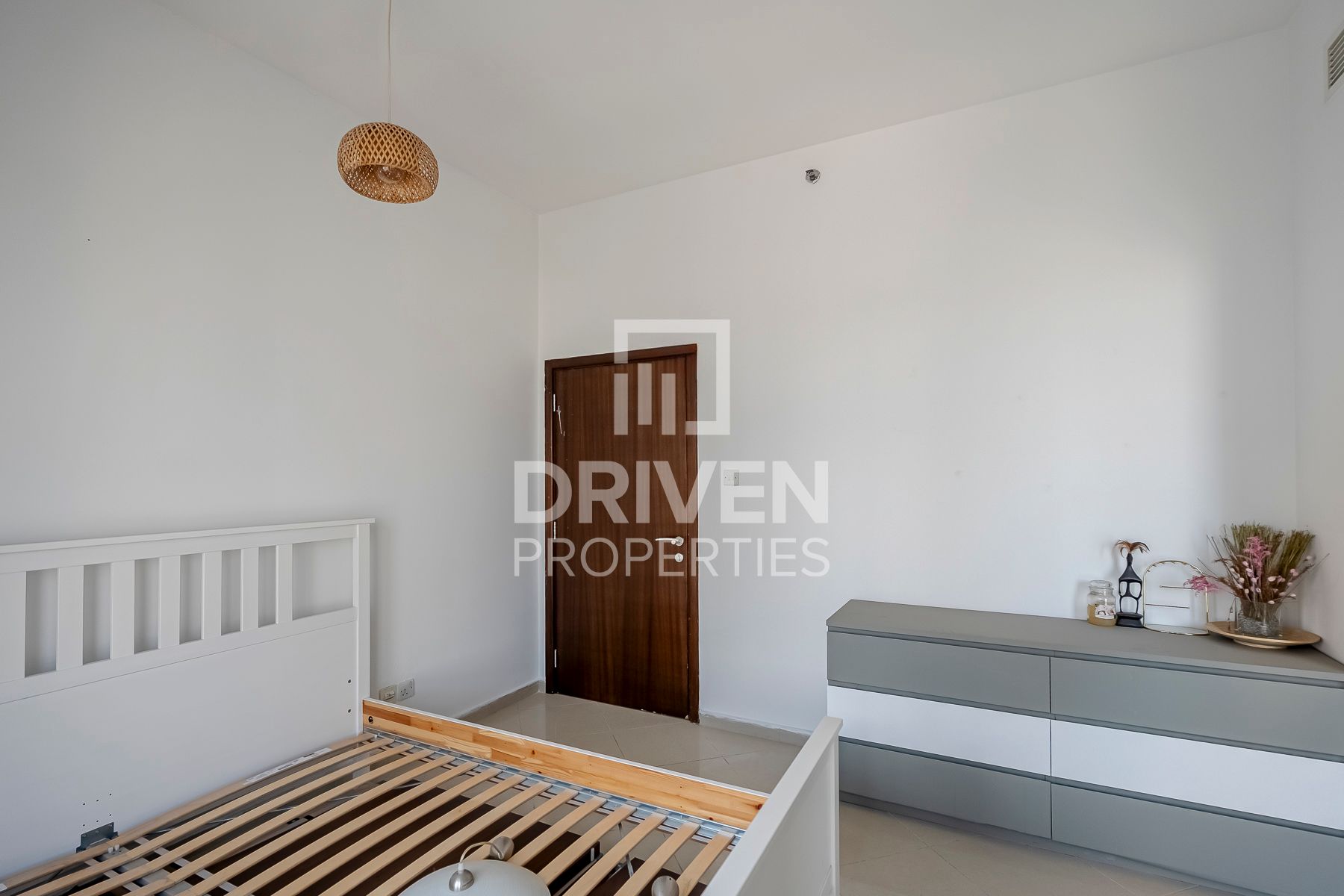 Fully Furnished Motivated Seller High Floor