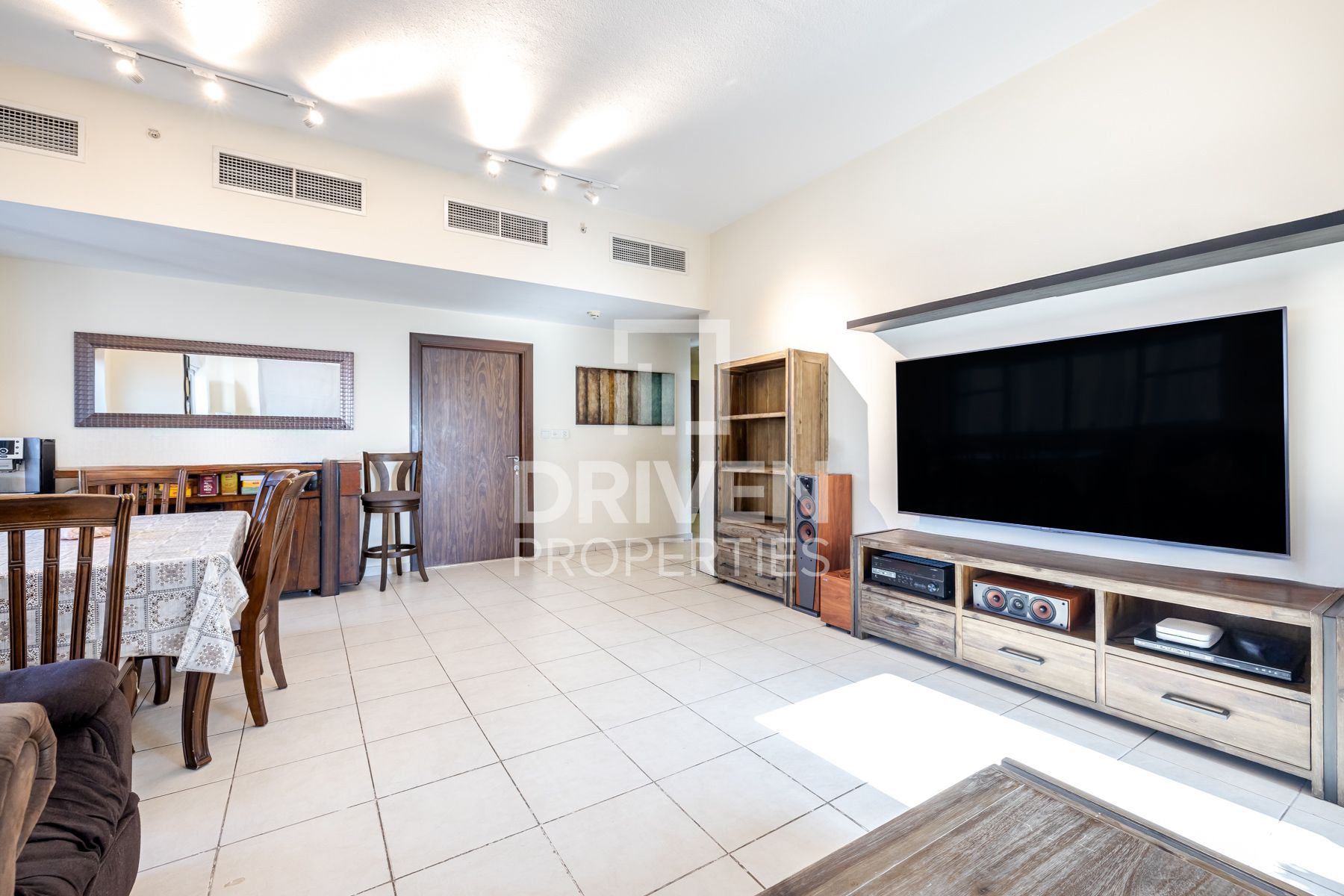 All Rooms are ensuite plus Maids Room High Floor