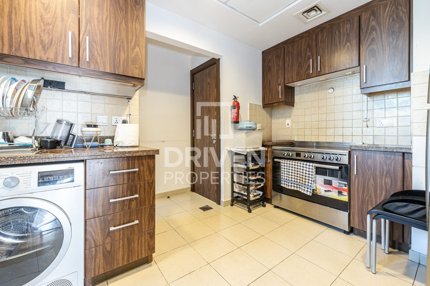 All Rooms are ensuite plus Maids Room High Floor