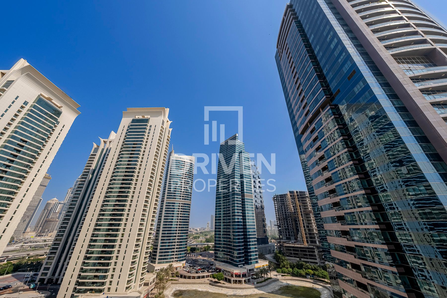 Furnished and Ready to move in Spacious