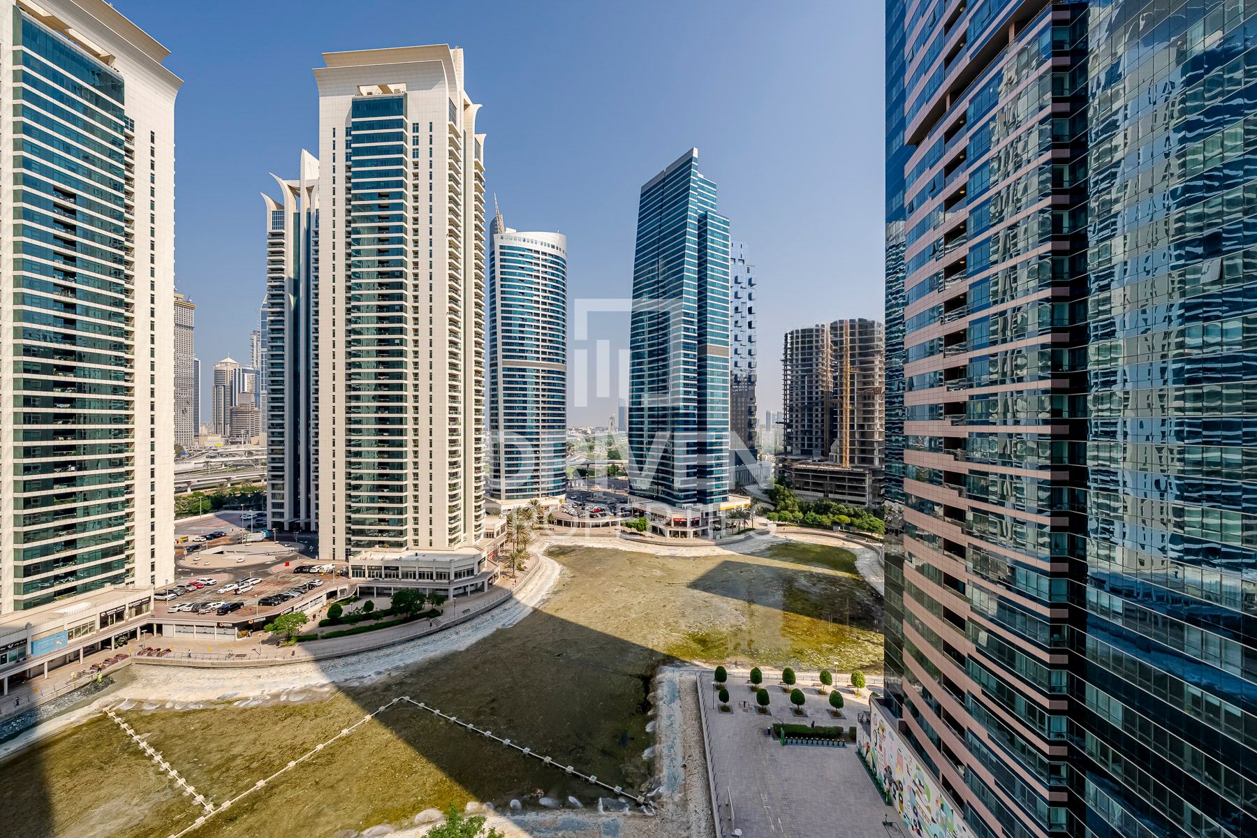 Furnished and Ready to move in Spacious