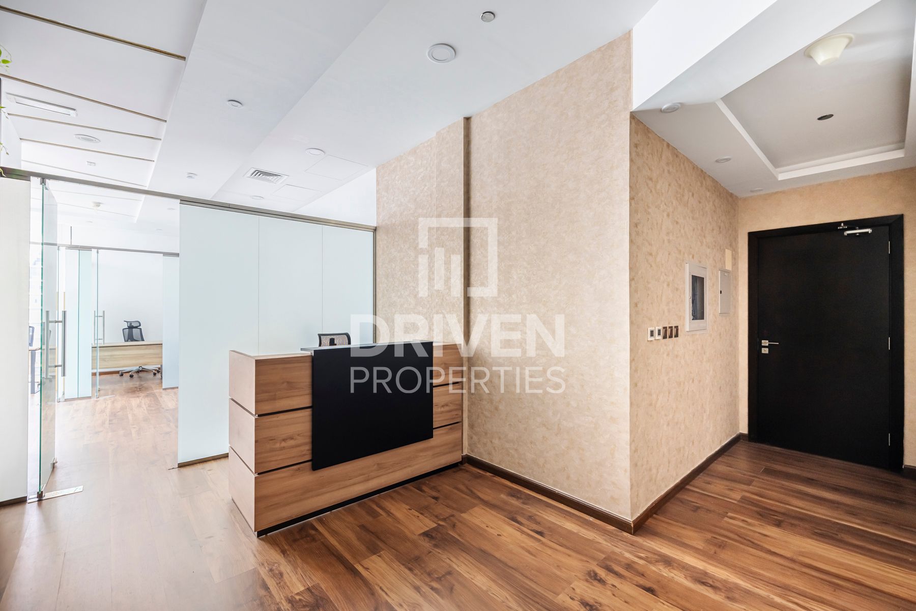 Ready to Move in Furnished Close to Metro