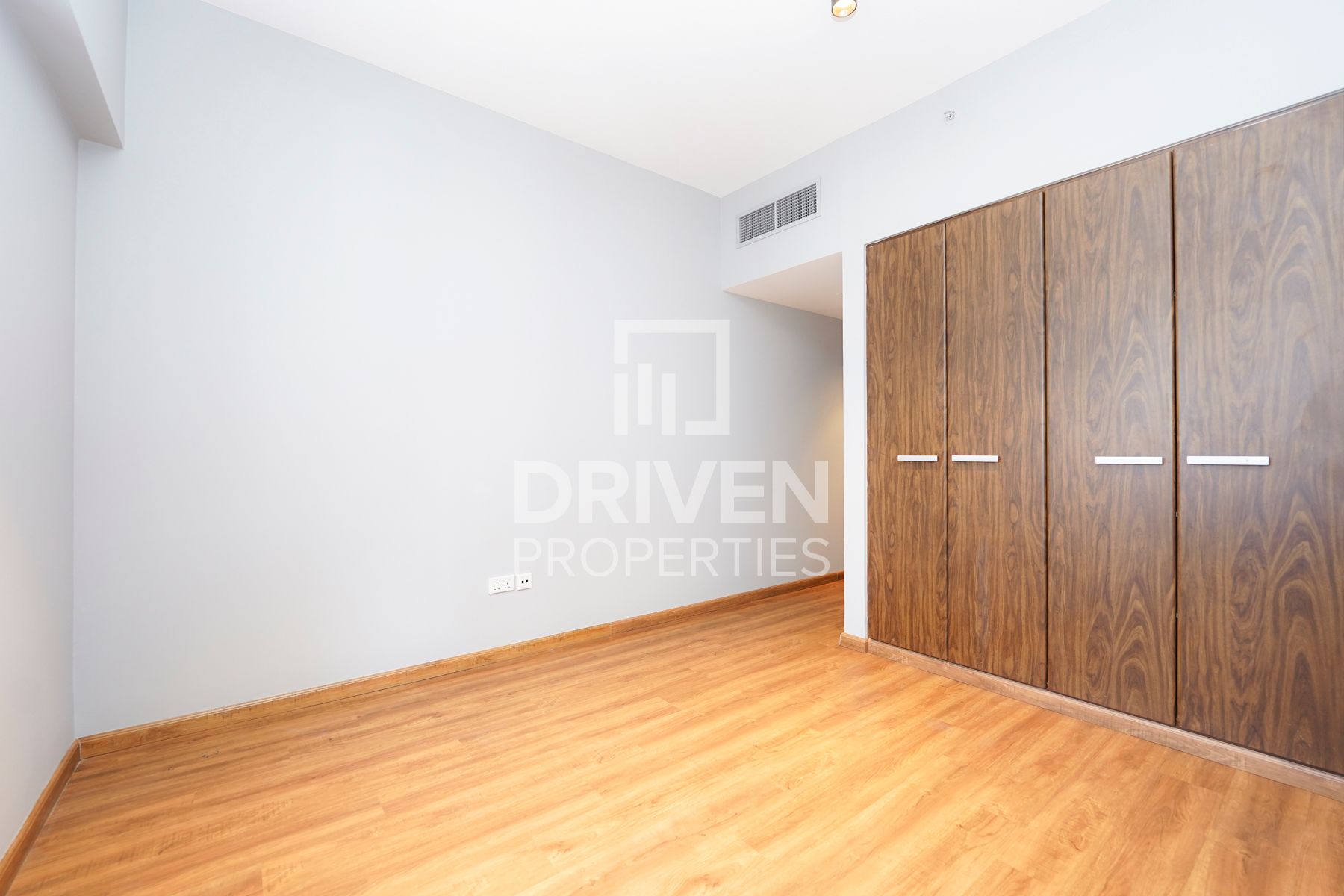 Upgraded 100% Vastu SZR View Vacant