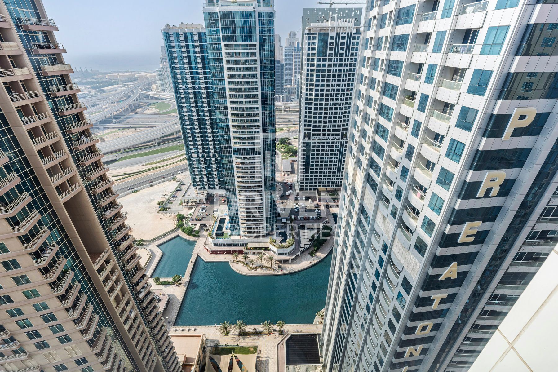 Huge Layout plus Study Room Lake View Vacant