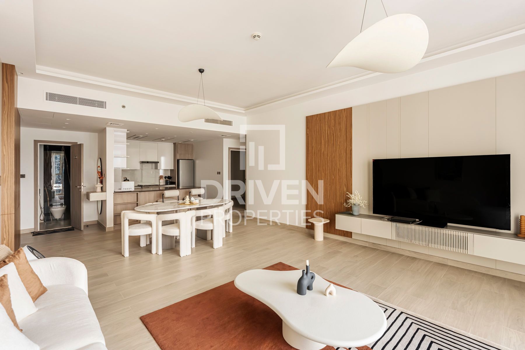 Huge Layout plus Study Room Lake View Vacant