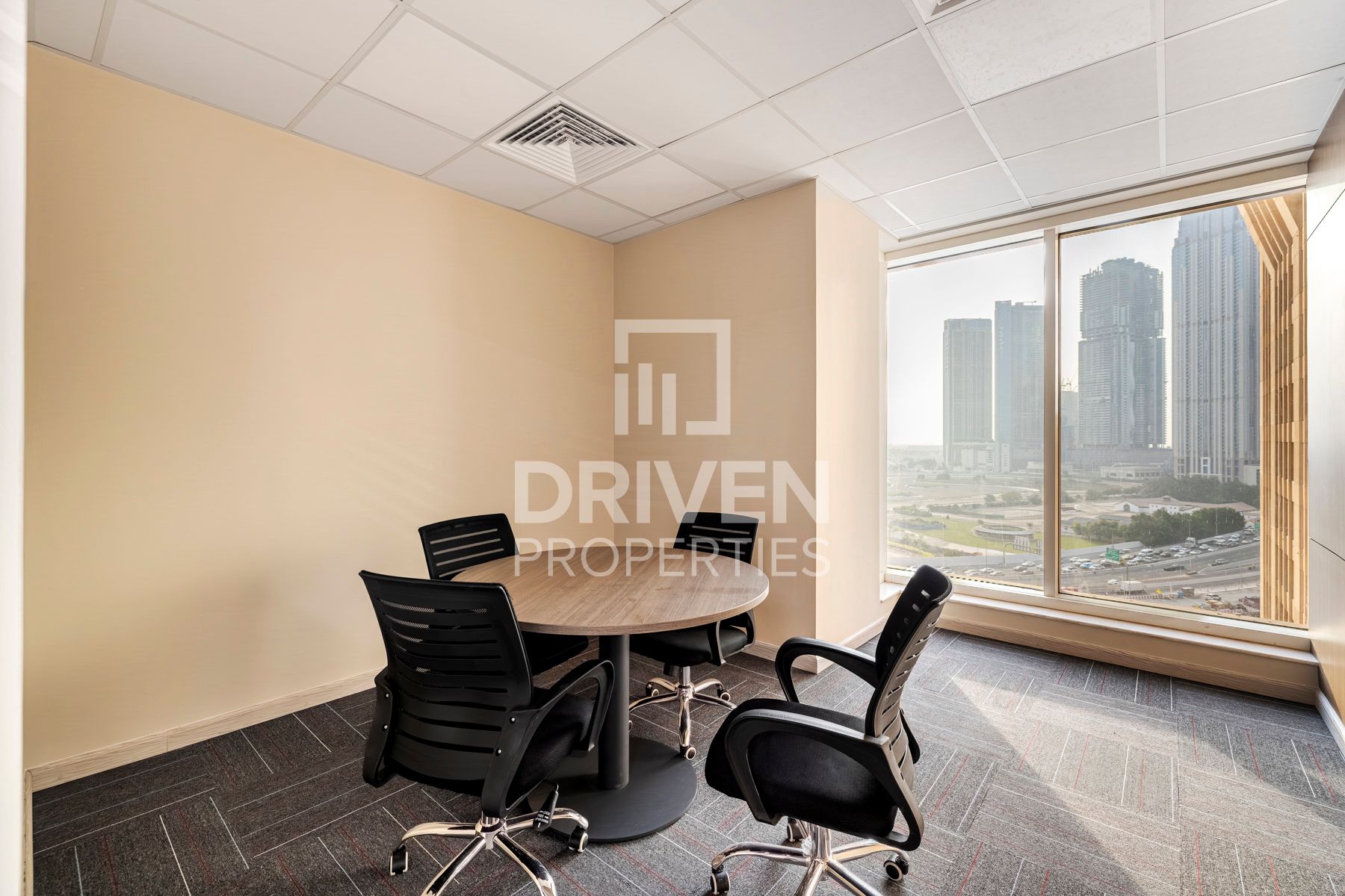 Fully Furnished Office Canal View Low Traffic