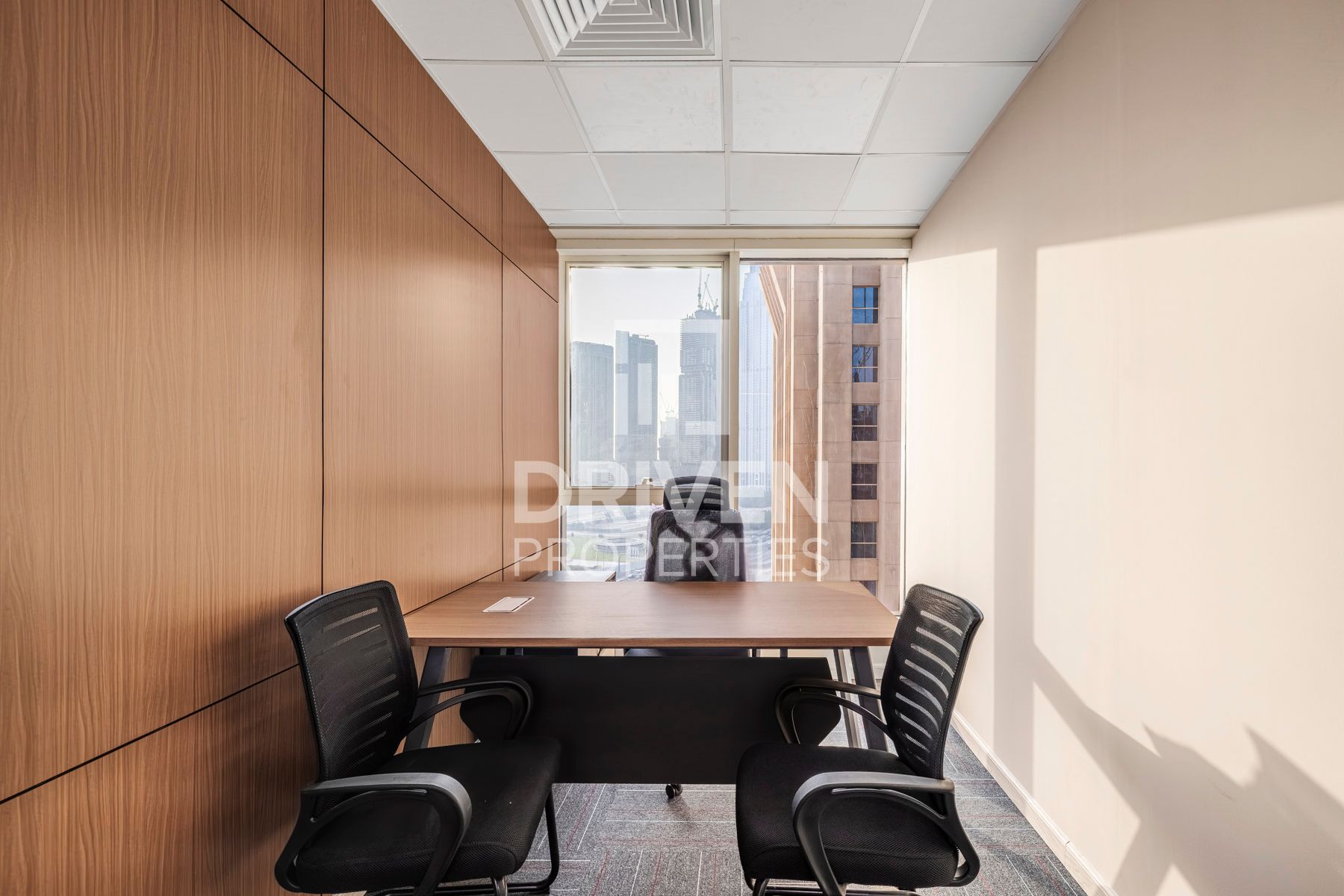 Fully Furnished Office Canal View Low Traffic