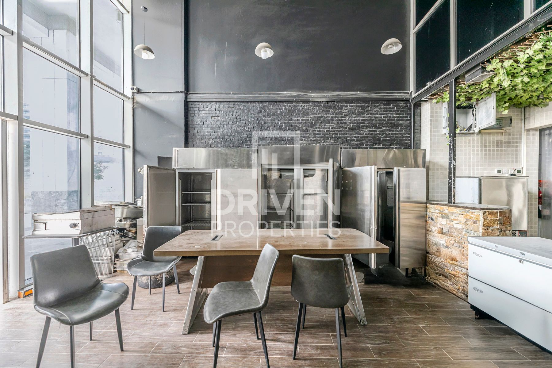 FandB Retail G+M Includes Kitchen Appliances