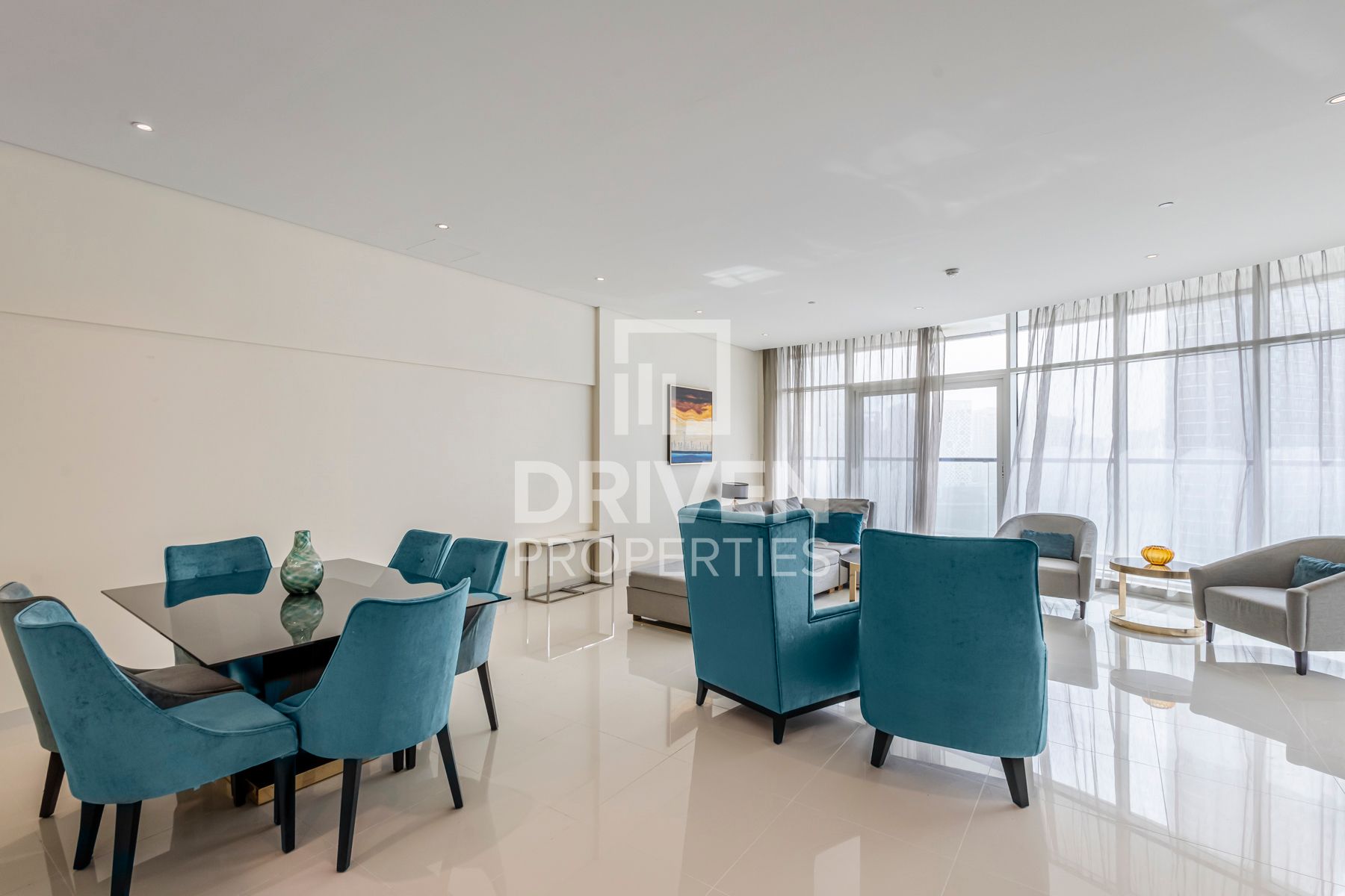 Vacant Well-maintained Fully Furnished